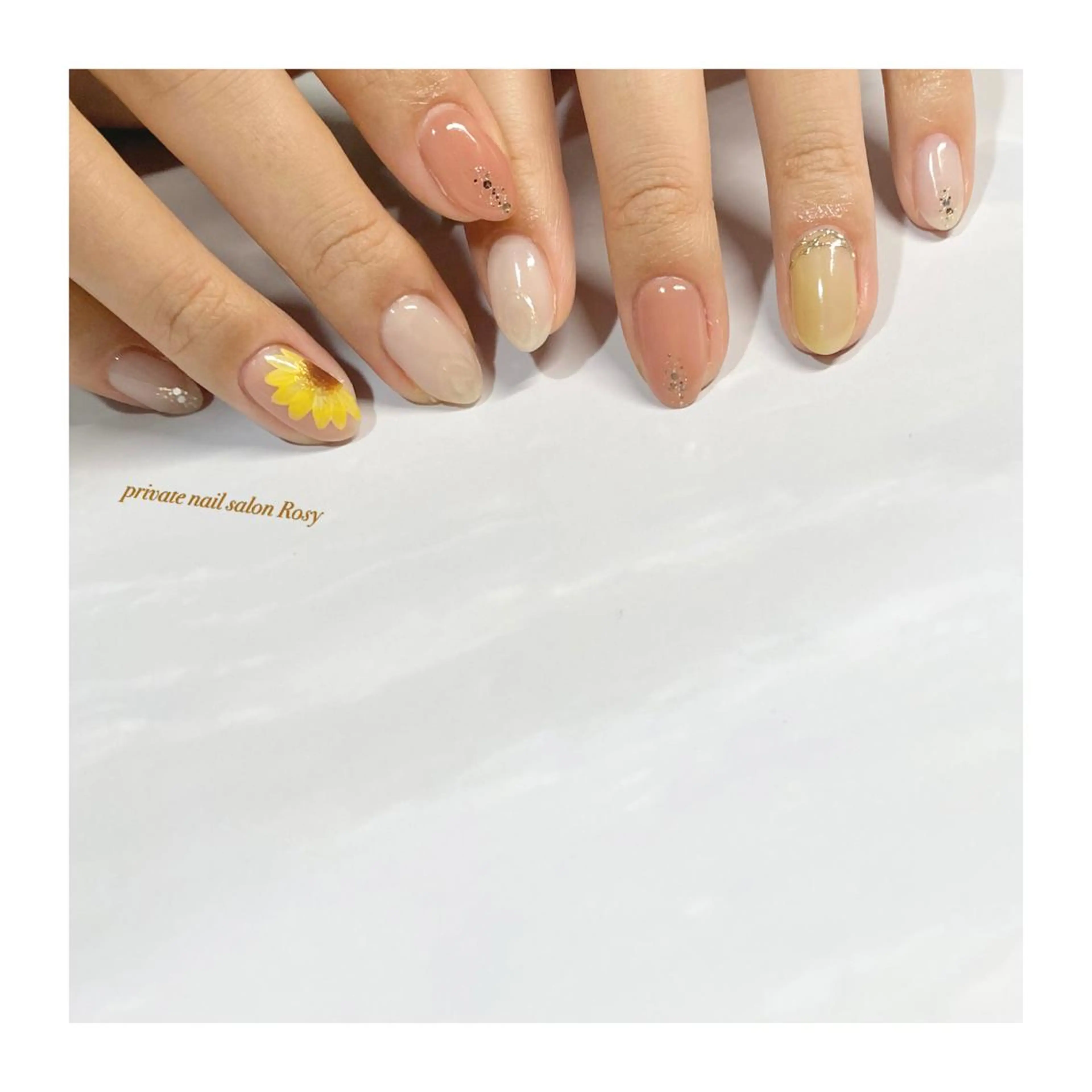 ネイル 🌹 𝕄𝕒𝕚のネイルデザイン