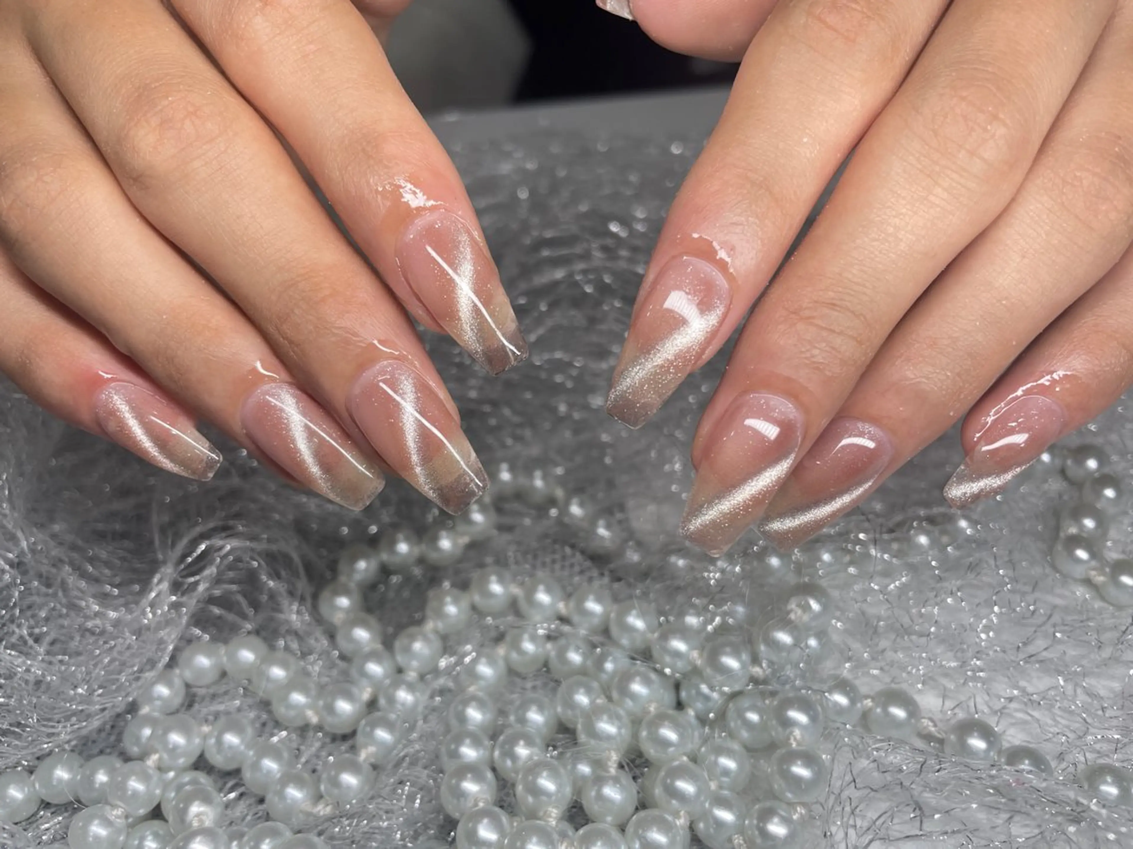 ネイル 長さ出し フットネイル フレンチネイル ジェルネイル ガラスフレンチ ハンドネイル ハンドケア More Glam渋谷店のネイルデザイン