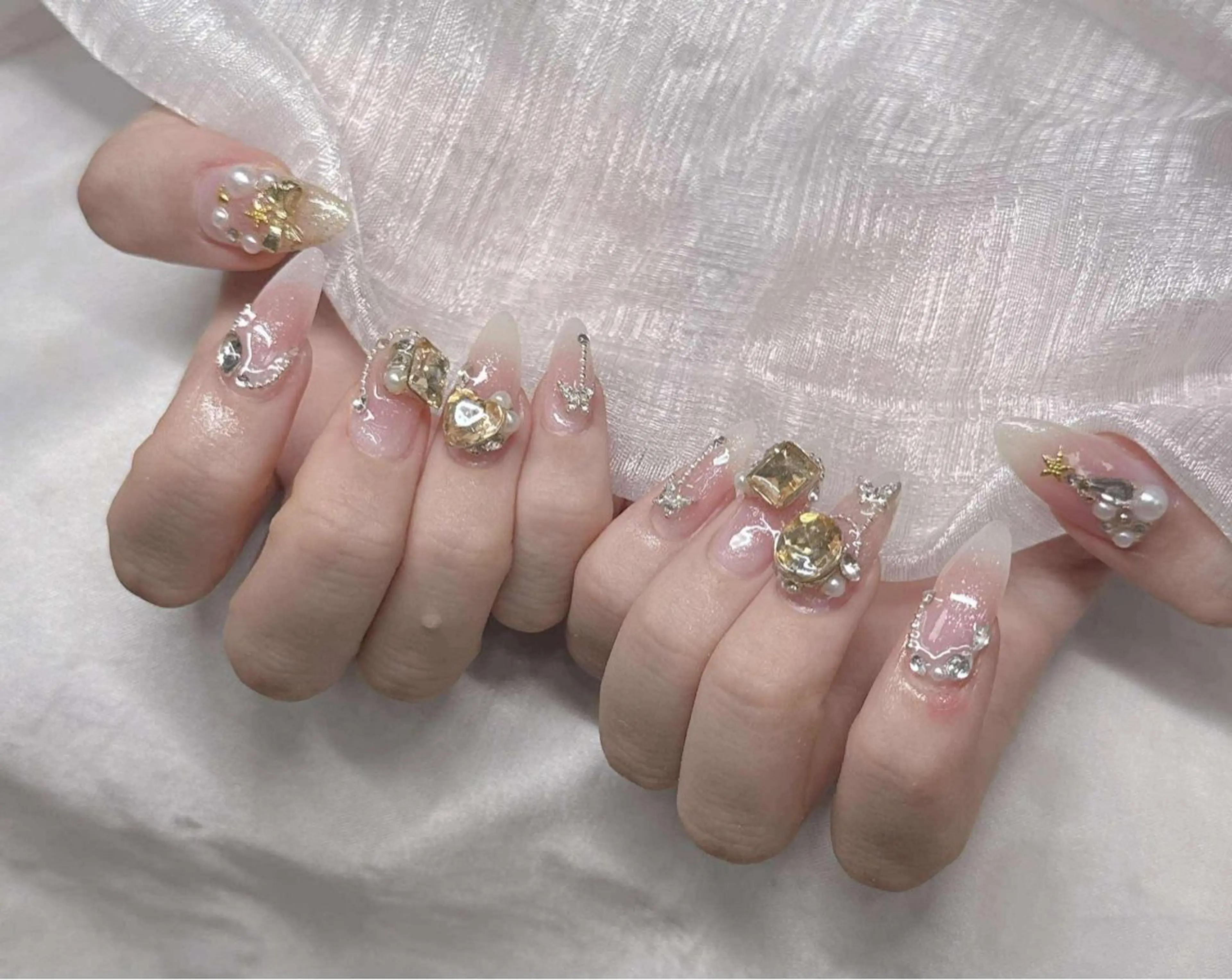 ネイル ハンドネイル Lee Nailsのネイルデザイン