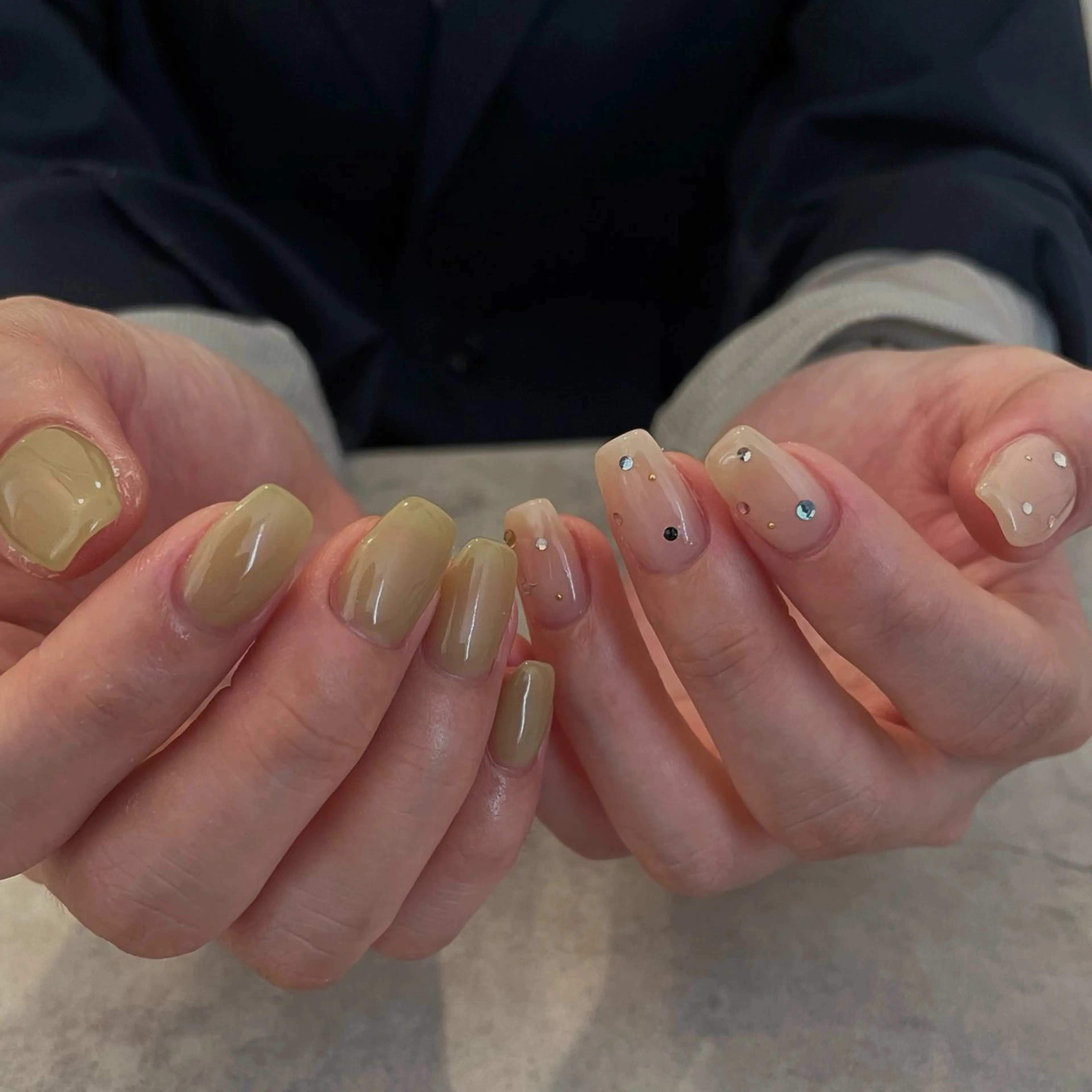 ネイル ワンカラーネイル ストーンネイル ハンドネイル roof nailのネイルデザイン