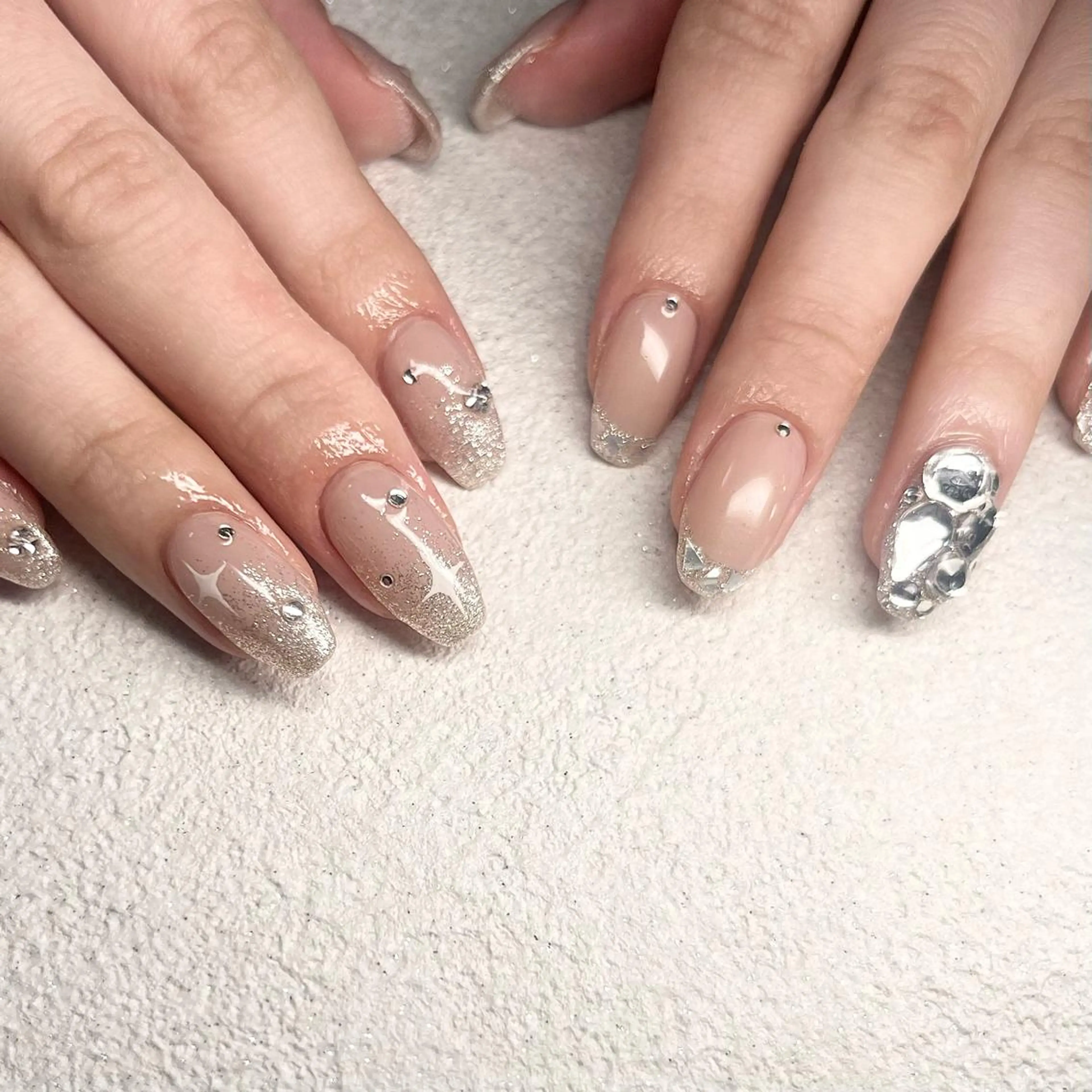 ネイル アートネイル フレンチネイル ジェルネイル ガラスフレンチ グラデーション ハンドネイル ハンドケア le'a moe KONAMIのネイルデザイン