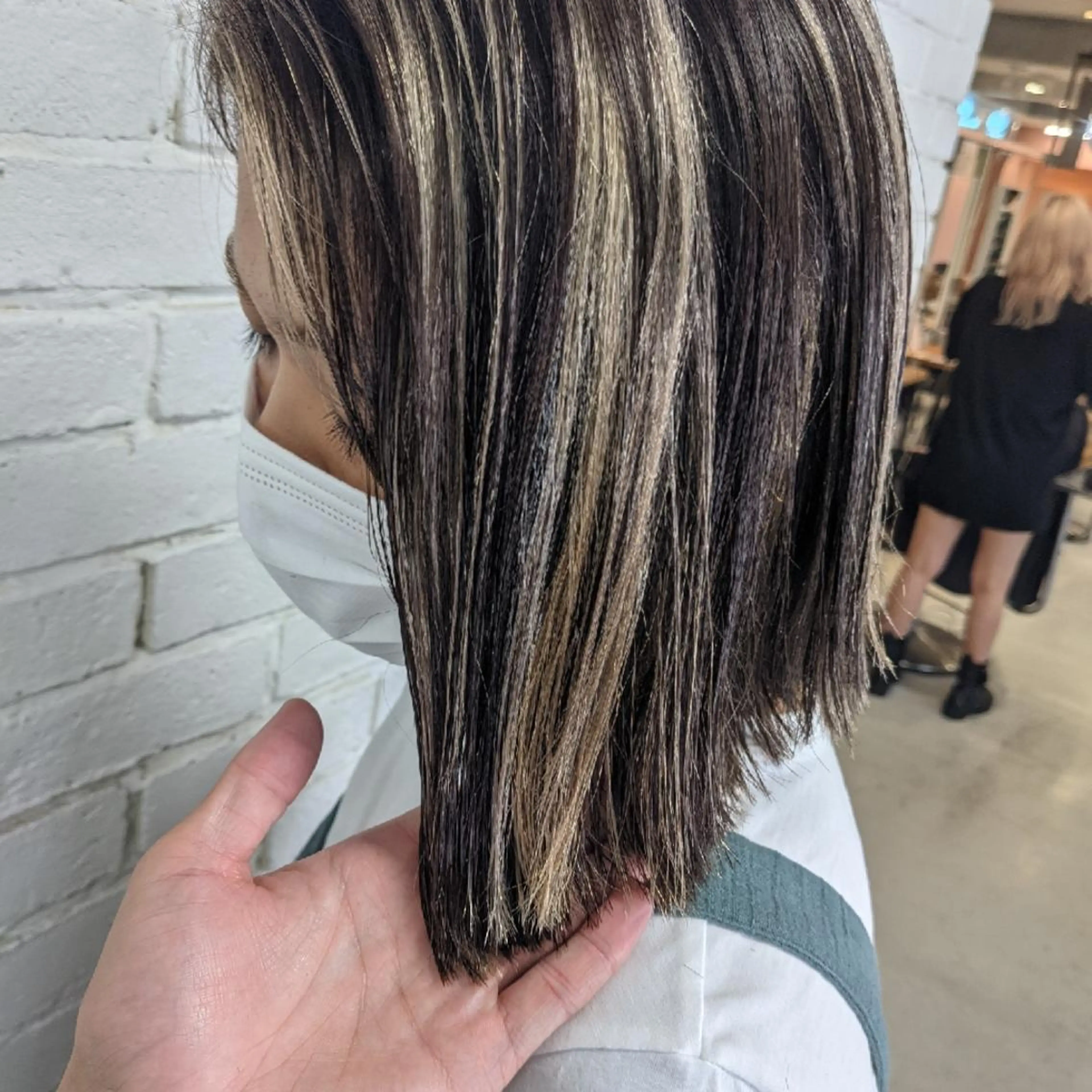 ショート ハイライト カット ヘアカラー トリートメント nameless髪質 改善ブリーチ心斎橋のヘアスタイル