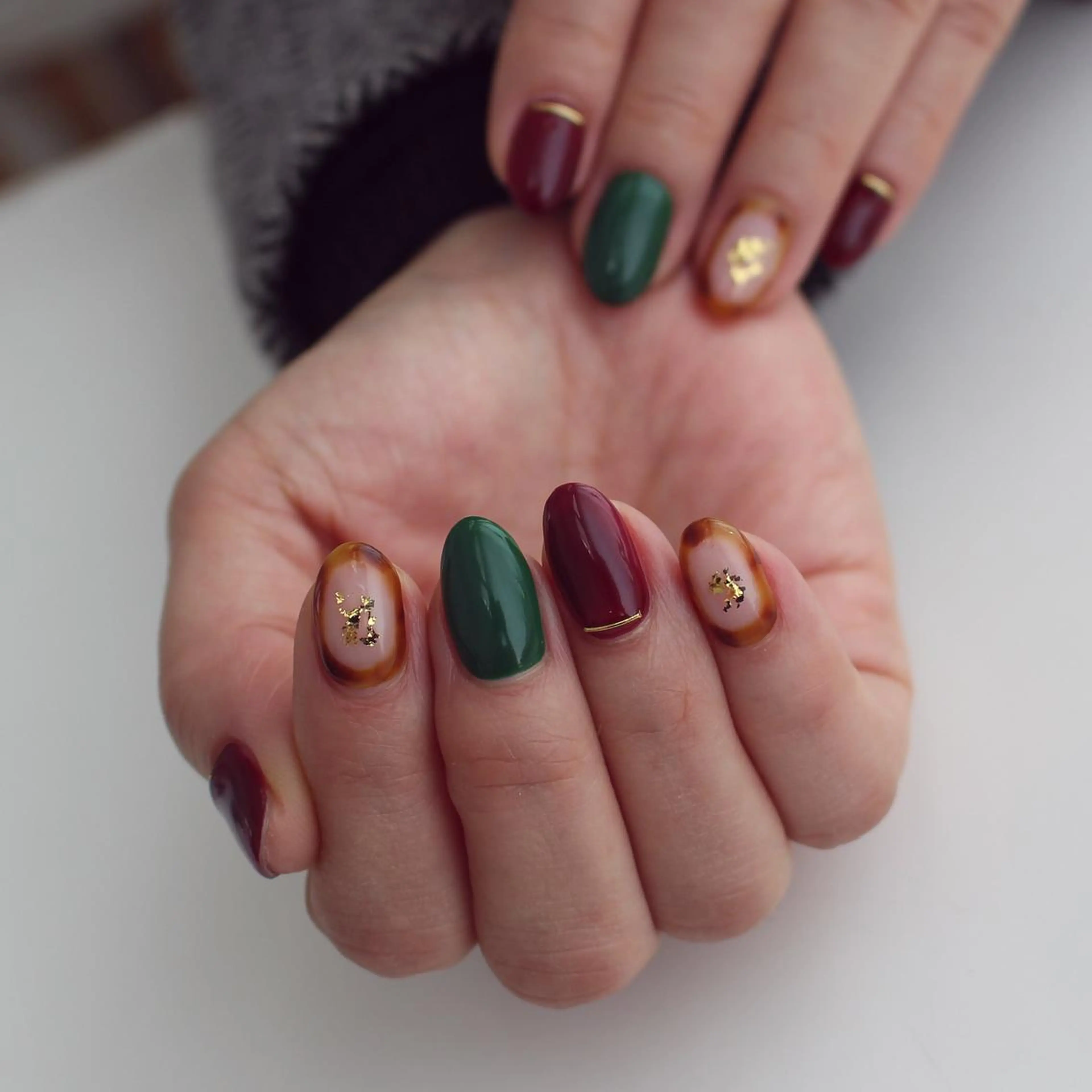 ミディアム ネイル ハンドネイル Baku Nailsのネイルデザイン