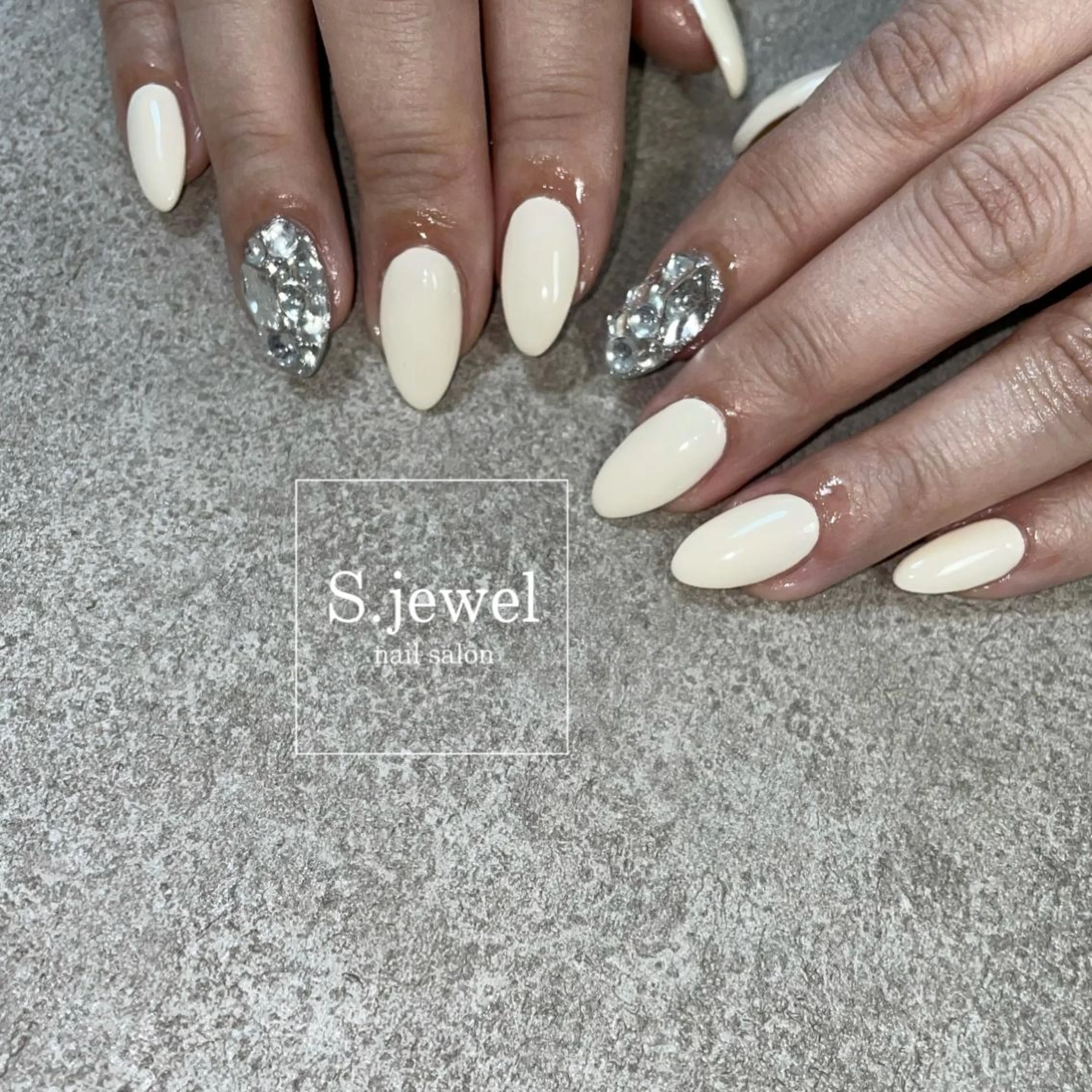 ネイル S. JEWELのネイルデザイン