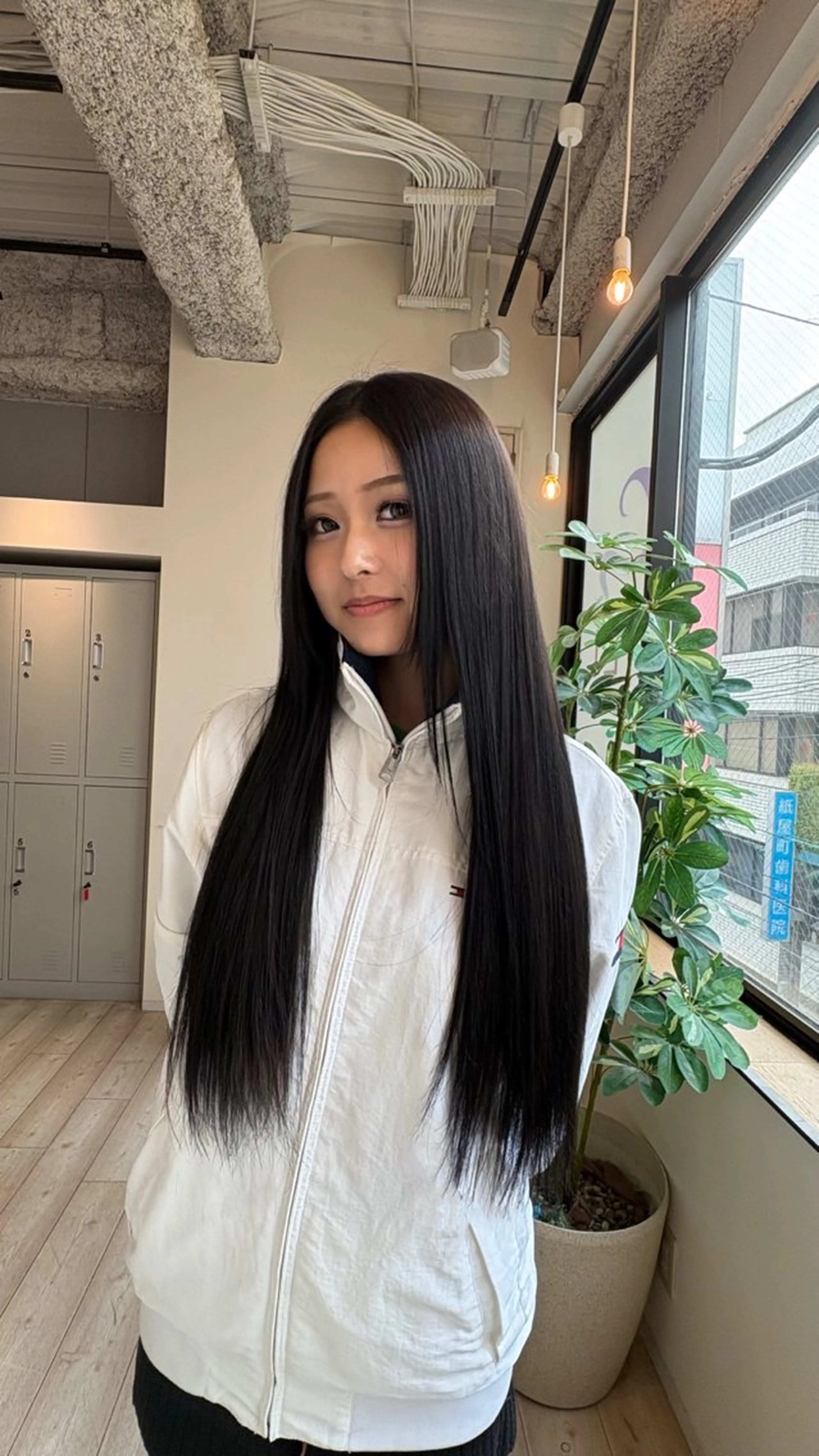 ロング カラー 透明感カラー カット ヘアカラー ひなの/透明感 カラー/レイヤーのヘアスタイル