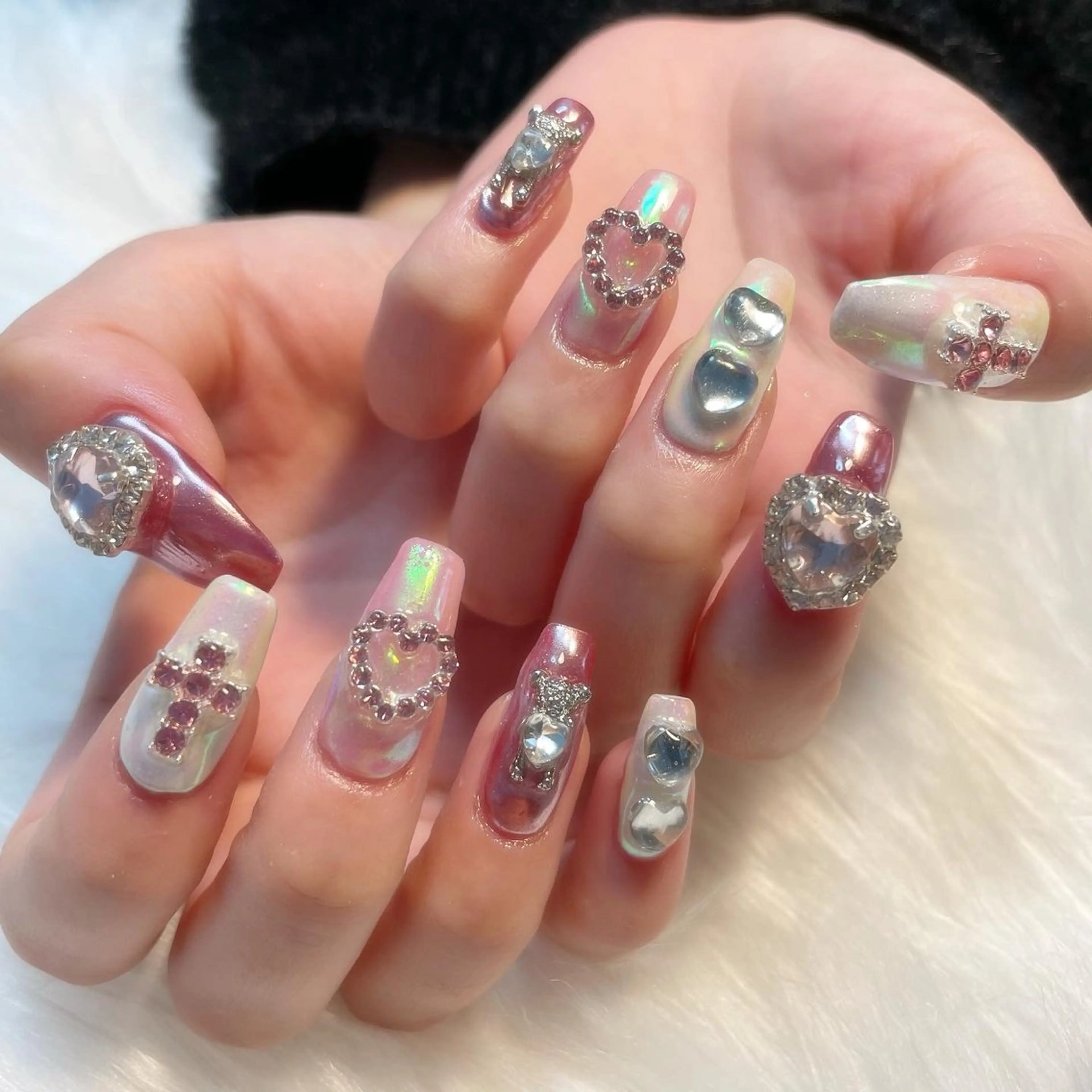 ネイル ハンドネイル ゴテゴテ💙ワンホン リオナのネイルデザイン