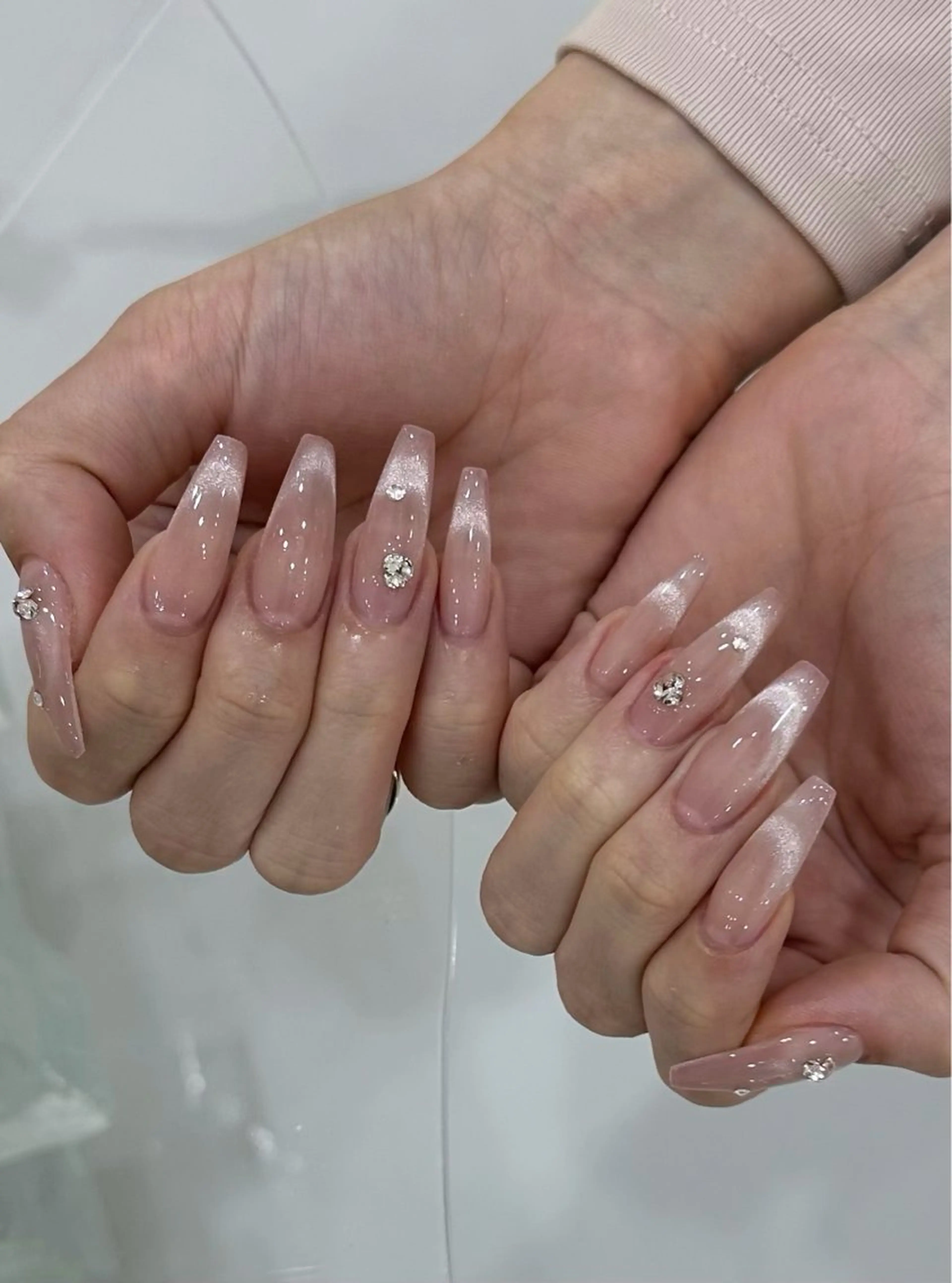 ネイル フレンチネイル マグネットネイル マグネットフレンチ ハンドネイル FLYNail 梅田店のネイルデザイン