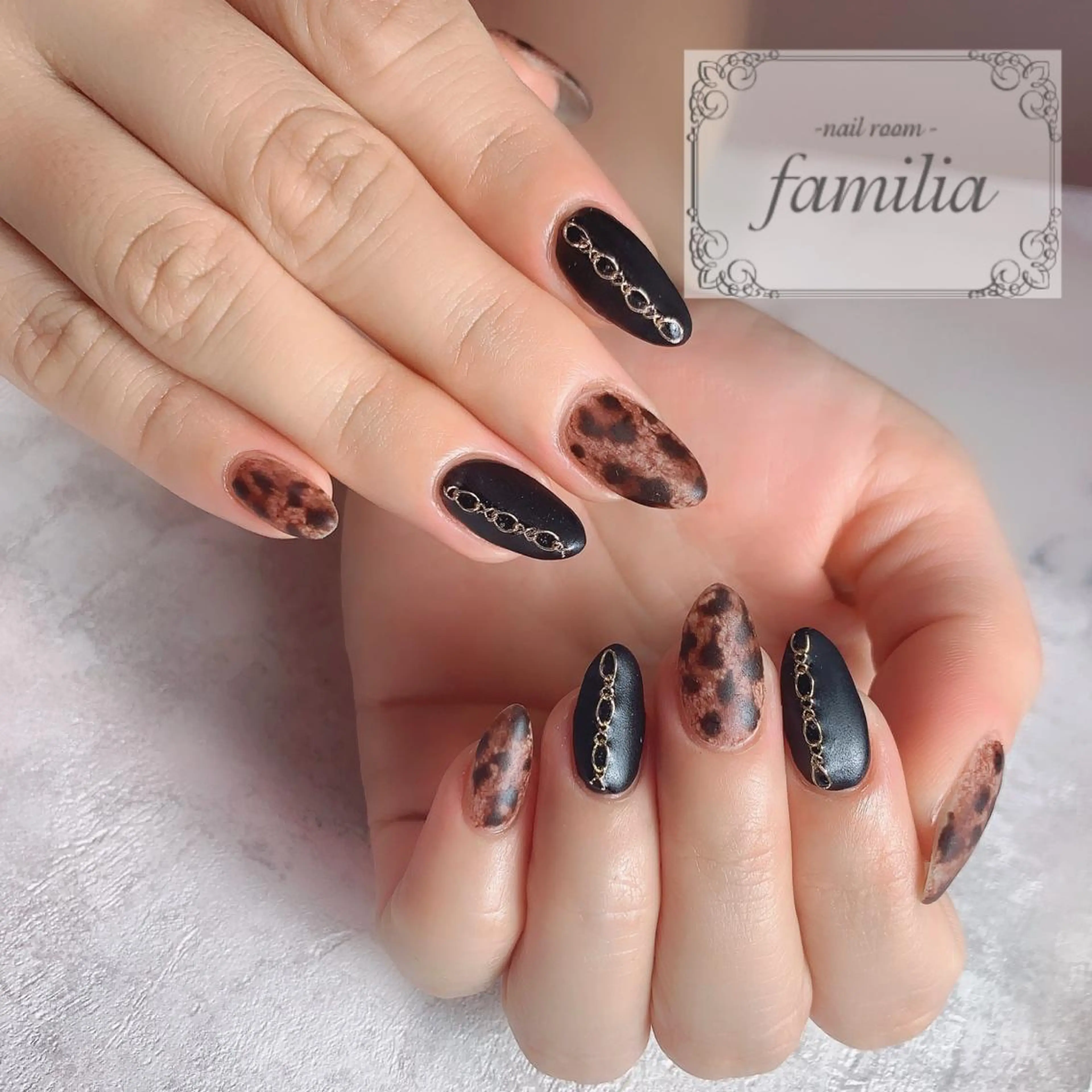 ネイル アニマル柄 -nailroom- familiaのネイルデザイン