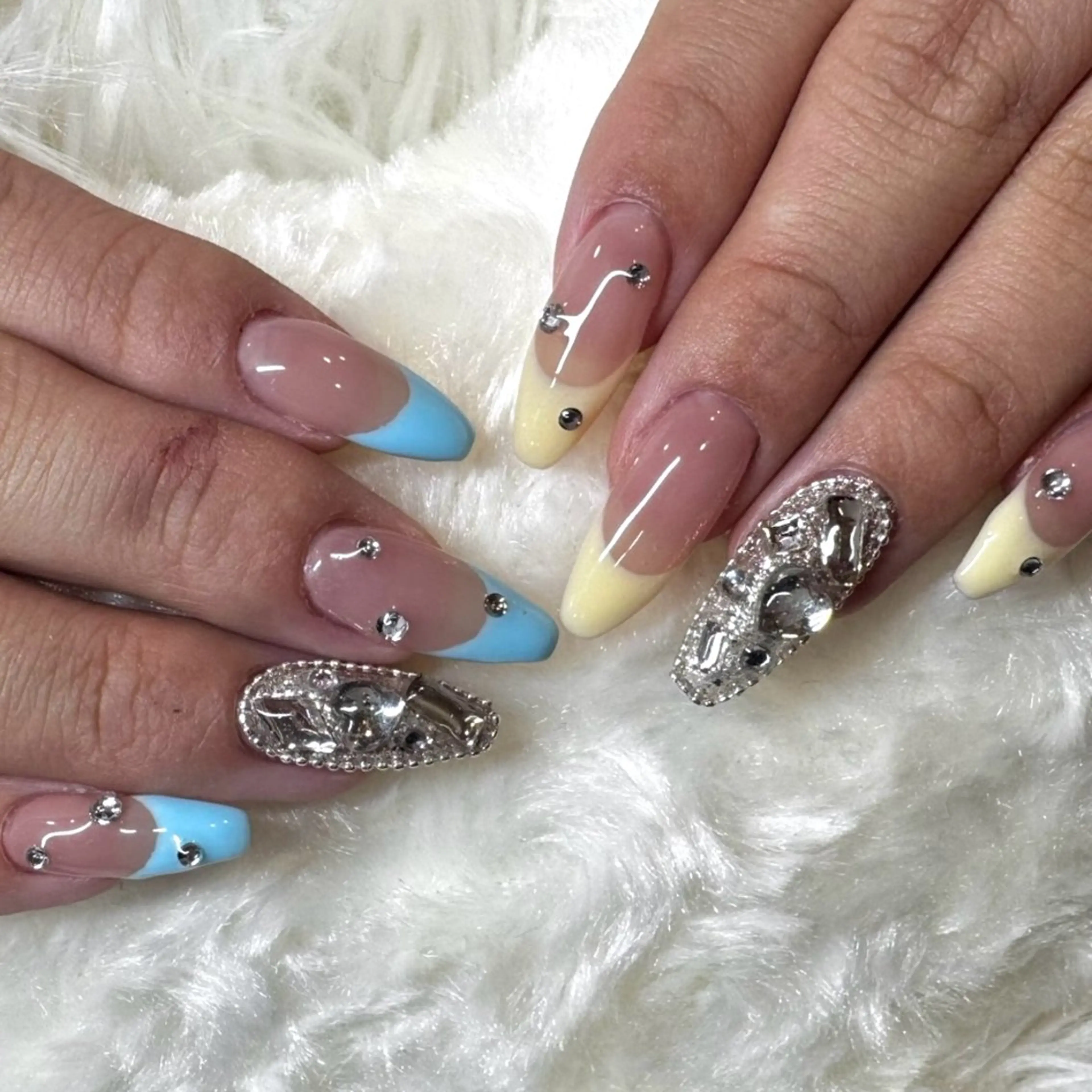 ネイル ハンドネイル pro.M yunoのネイルデザイン