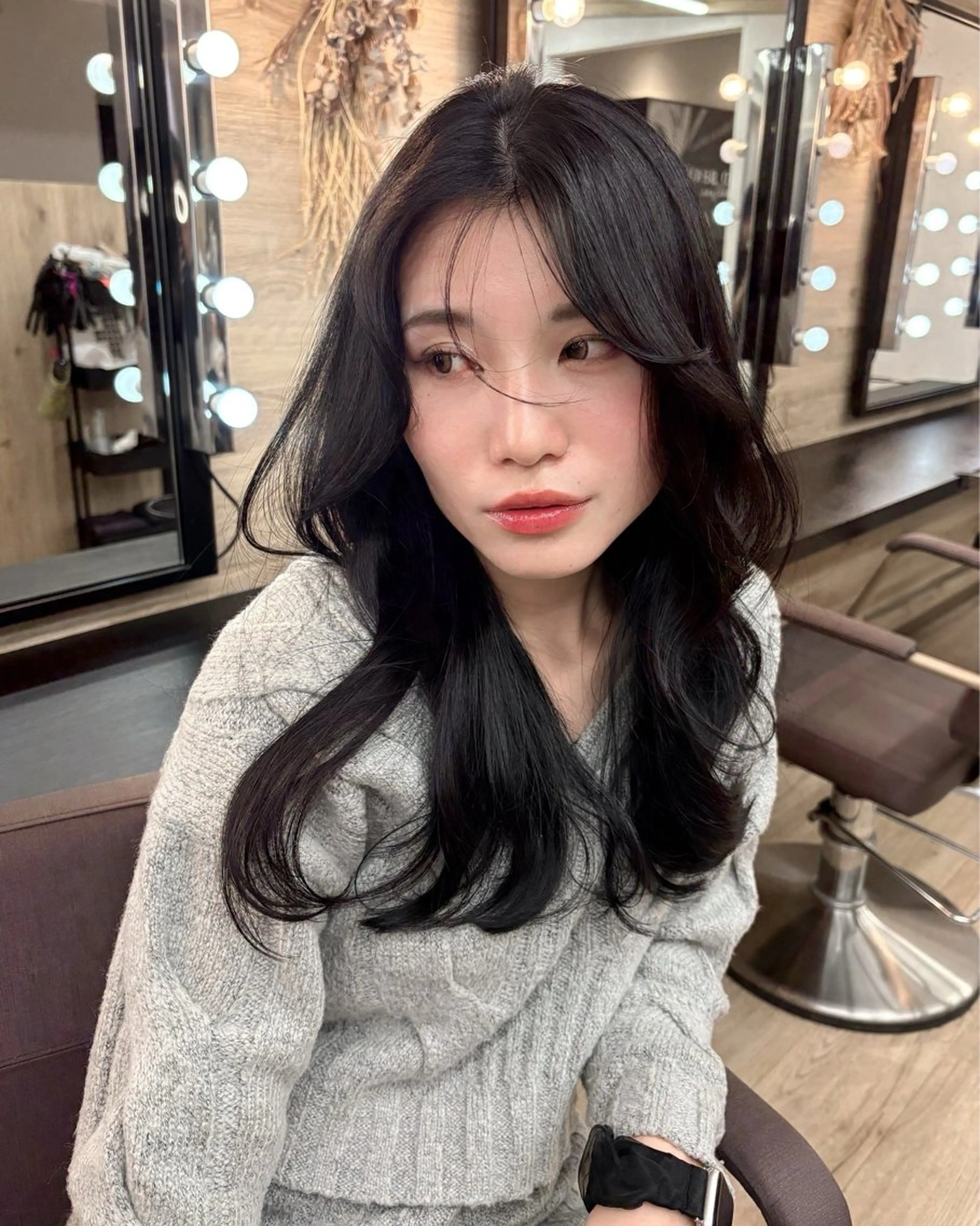 ミディアム 韓国風ヘア レイヤーカット MAEDA 西金沢美容室のヘアスタイル