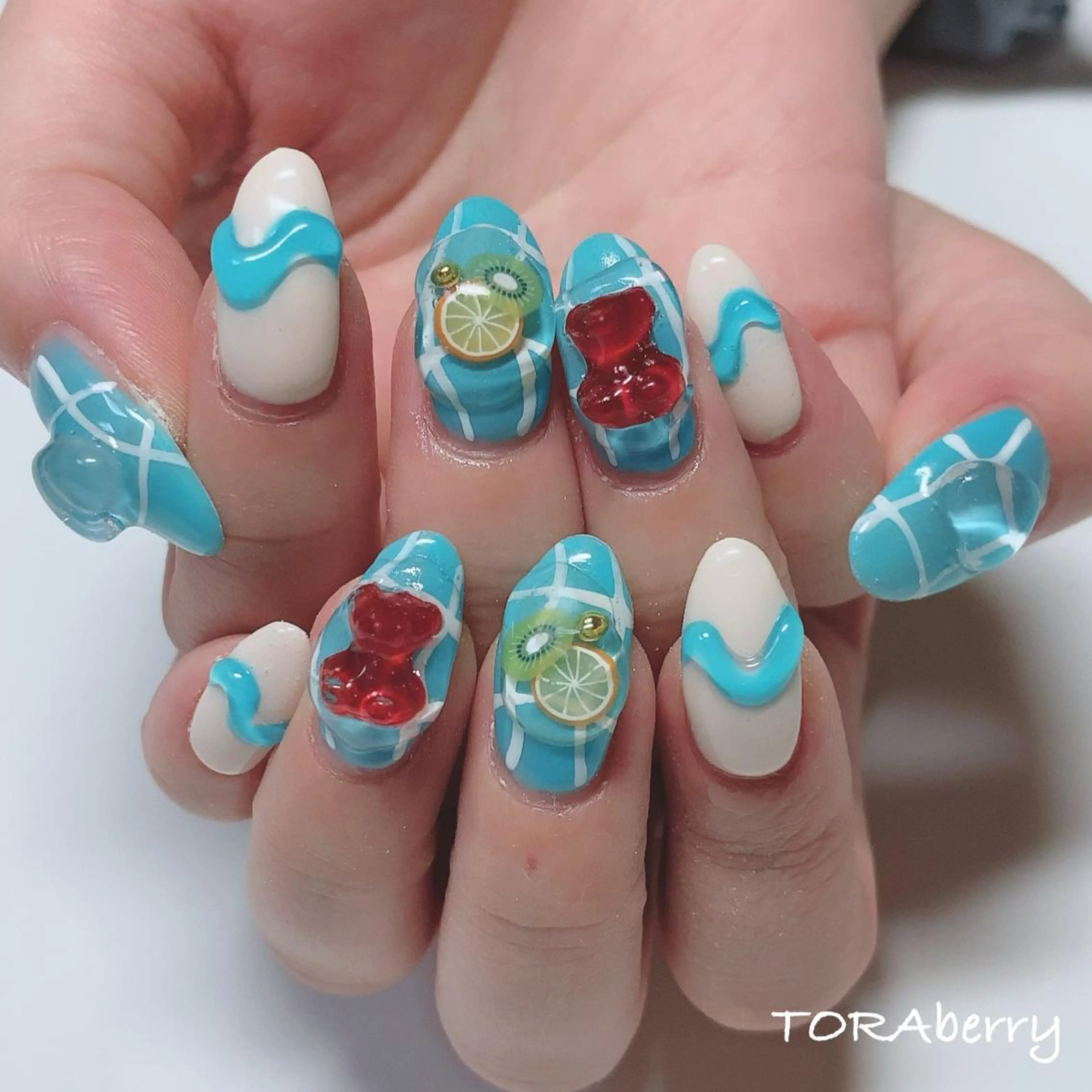 ネイル ネイリスト なつみのネイルデザイン