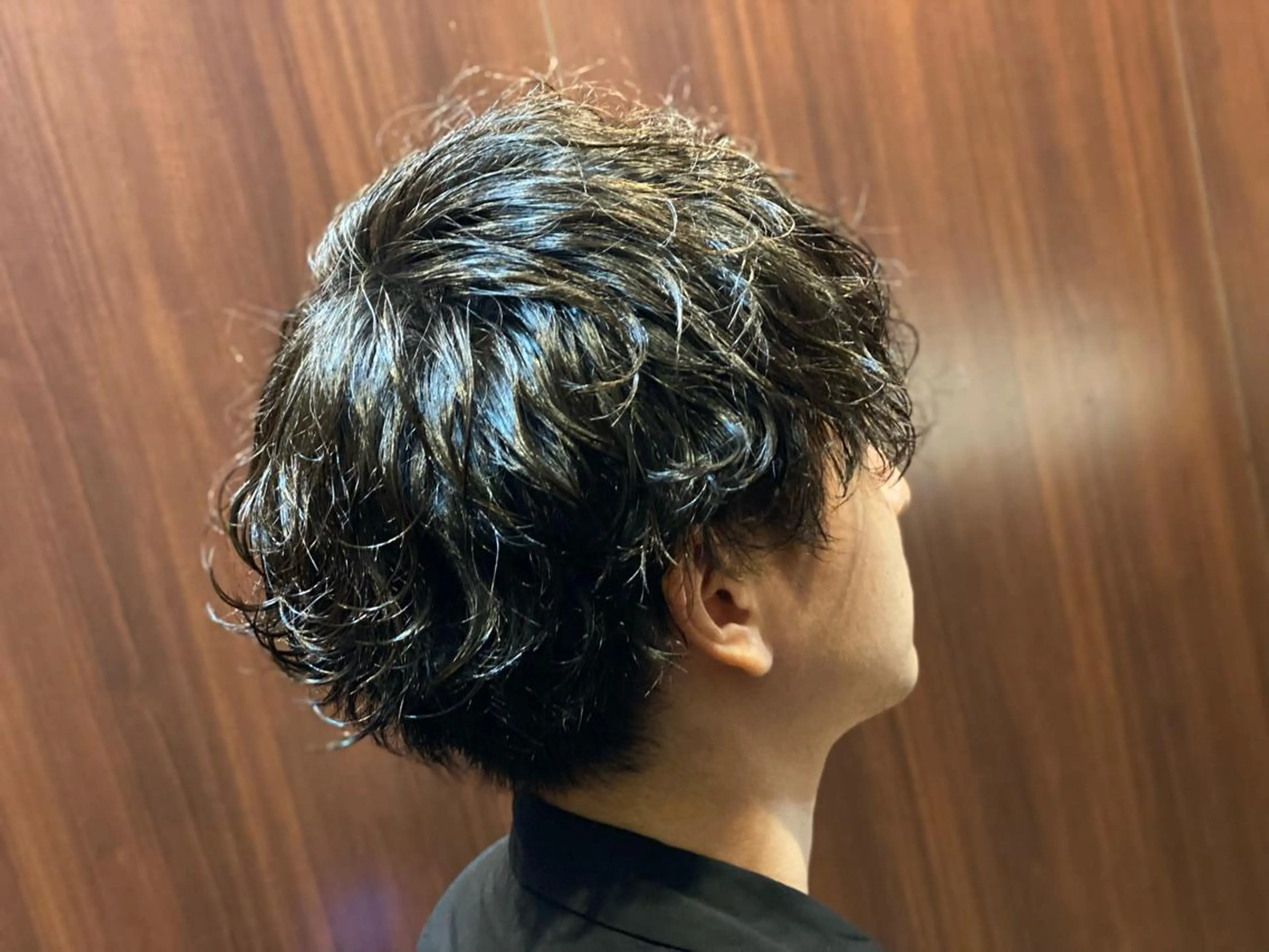 ショート パーマ メンズ 浅見 天翔のヘアスタイル