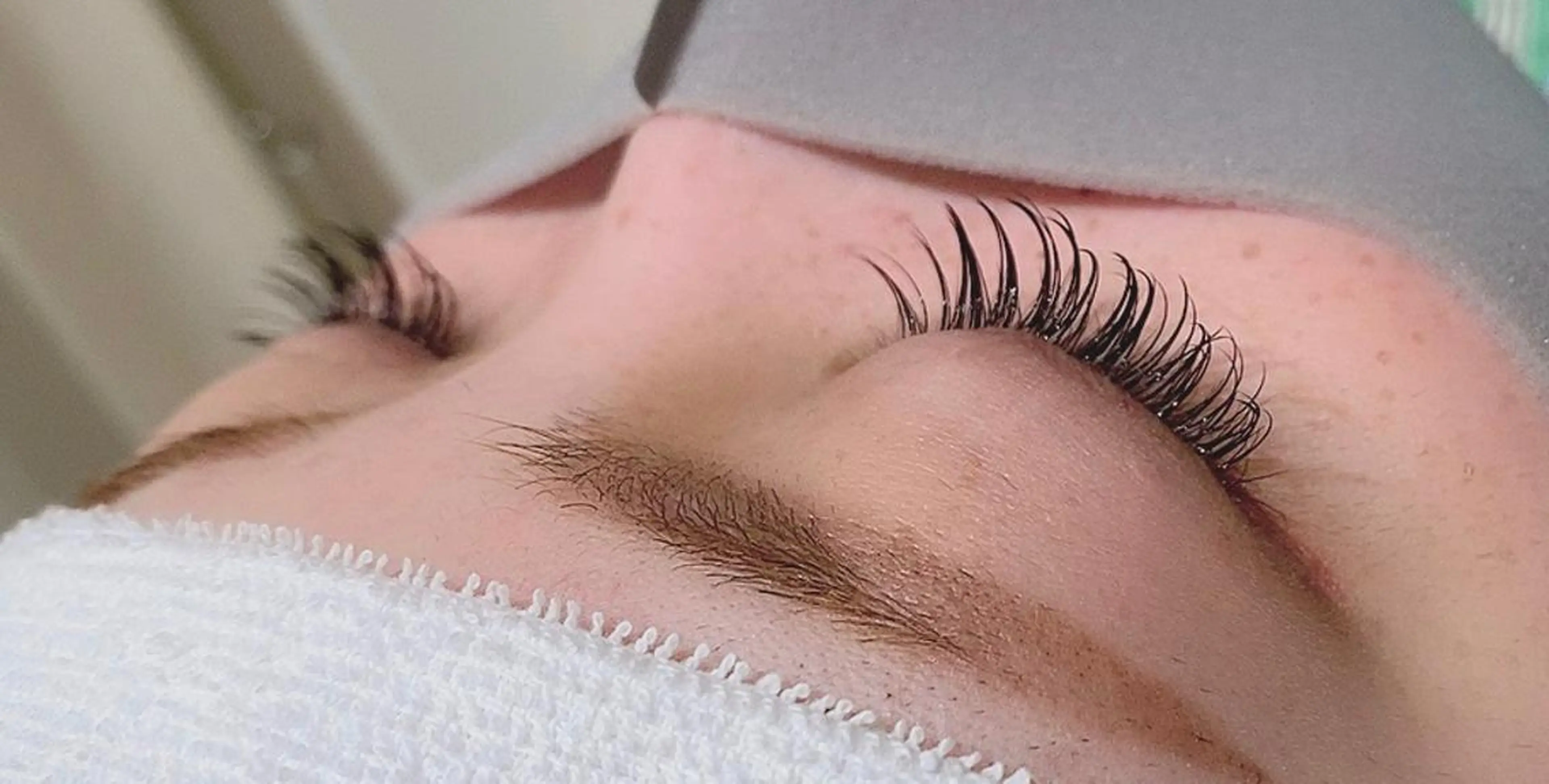 マツエク・マツパ 田上 (たのうえ)のヘアスタイル