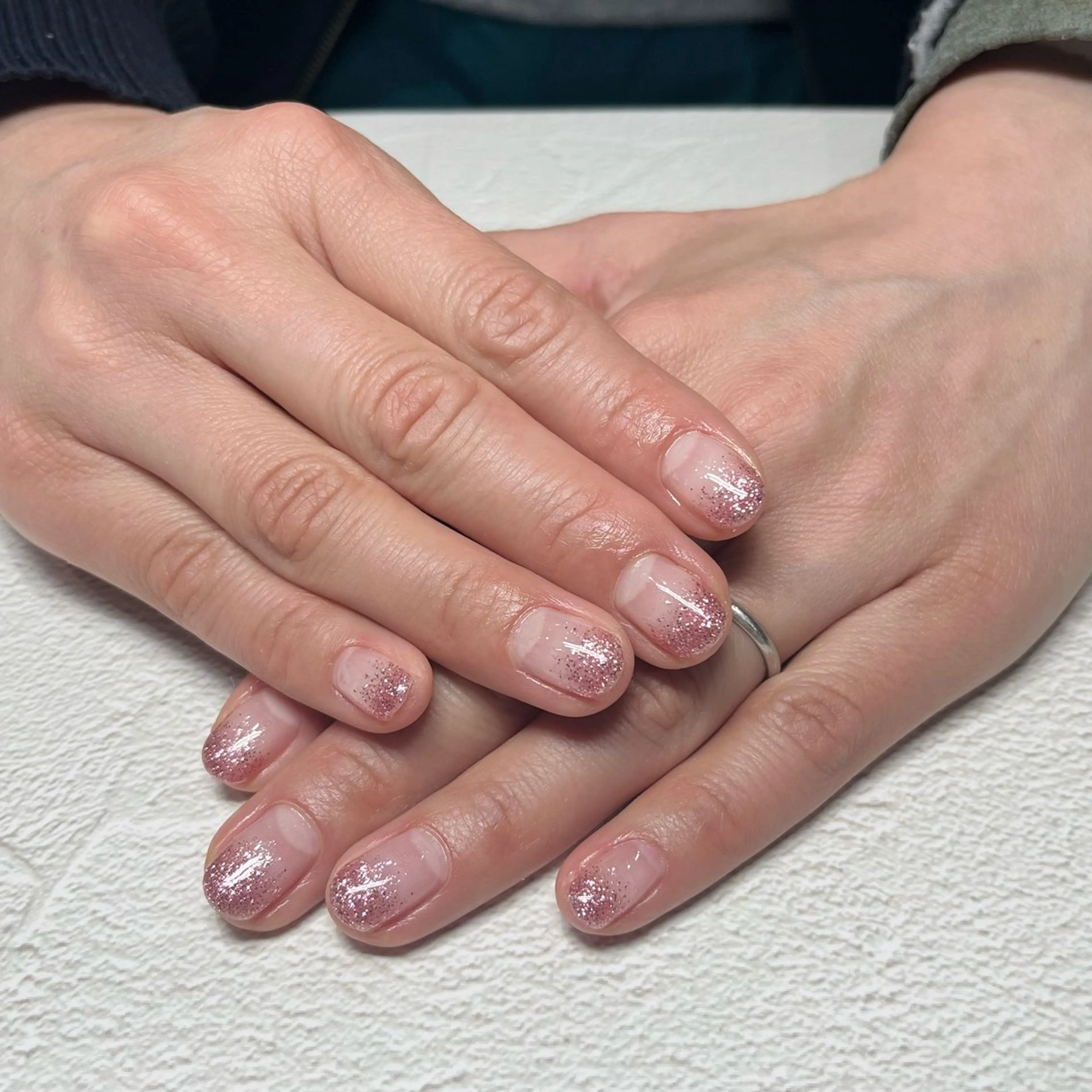 ネイル ラメ(グリッター) ラメグラデーション ピンク 樋口 夢子のネイルデザイン