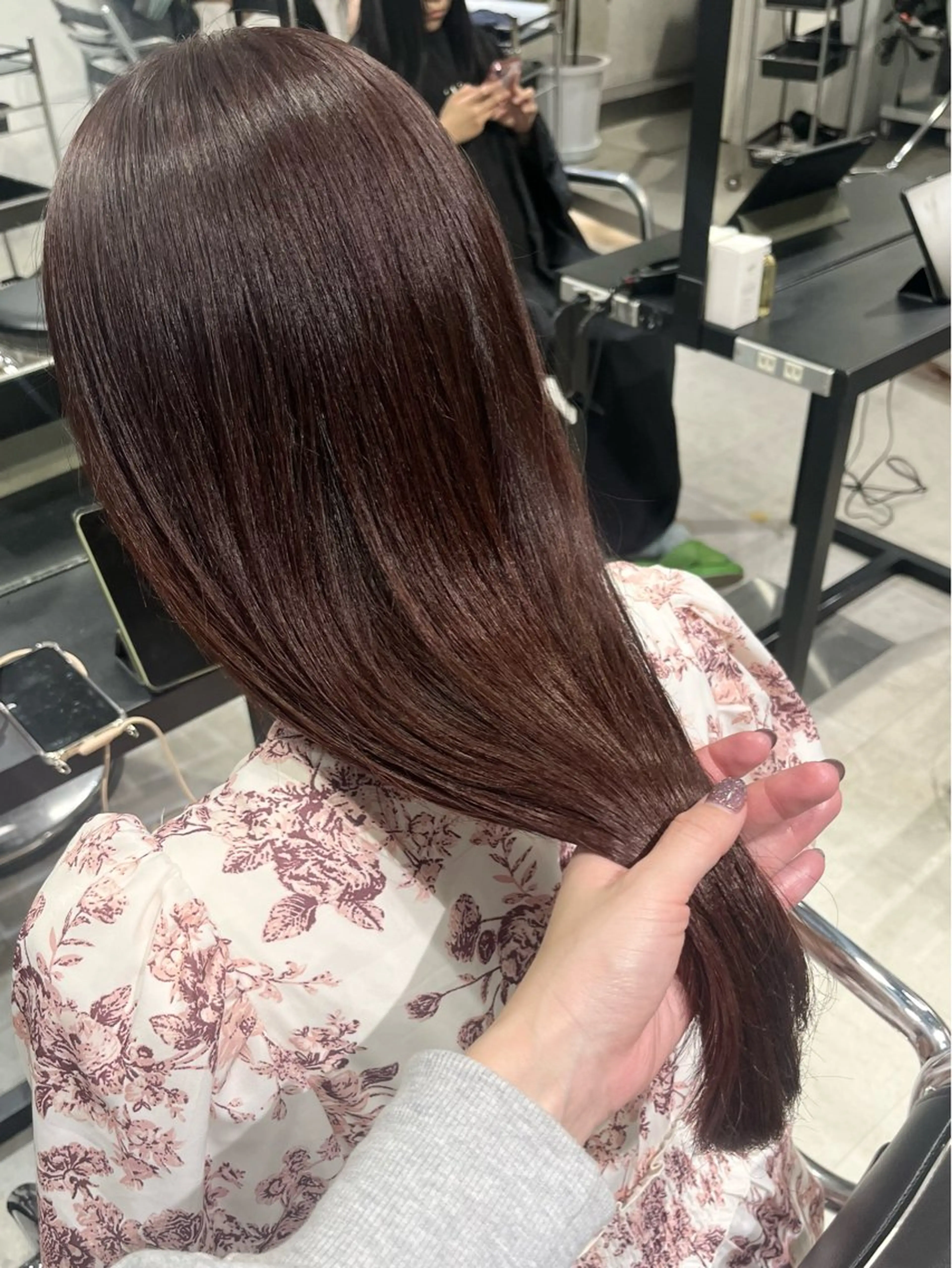 ロング カラー パーマ ヘアアレンジ 透明感/オリーブ/ グレージュ/YUKAのヘアスタイル