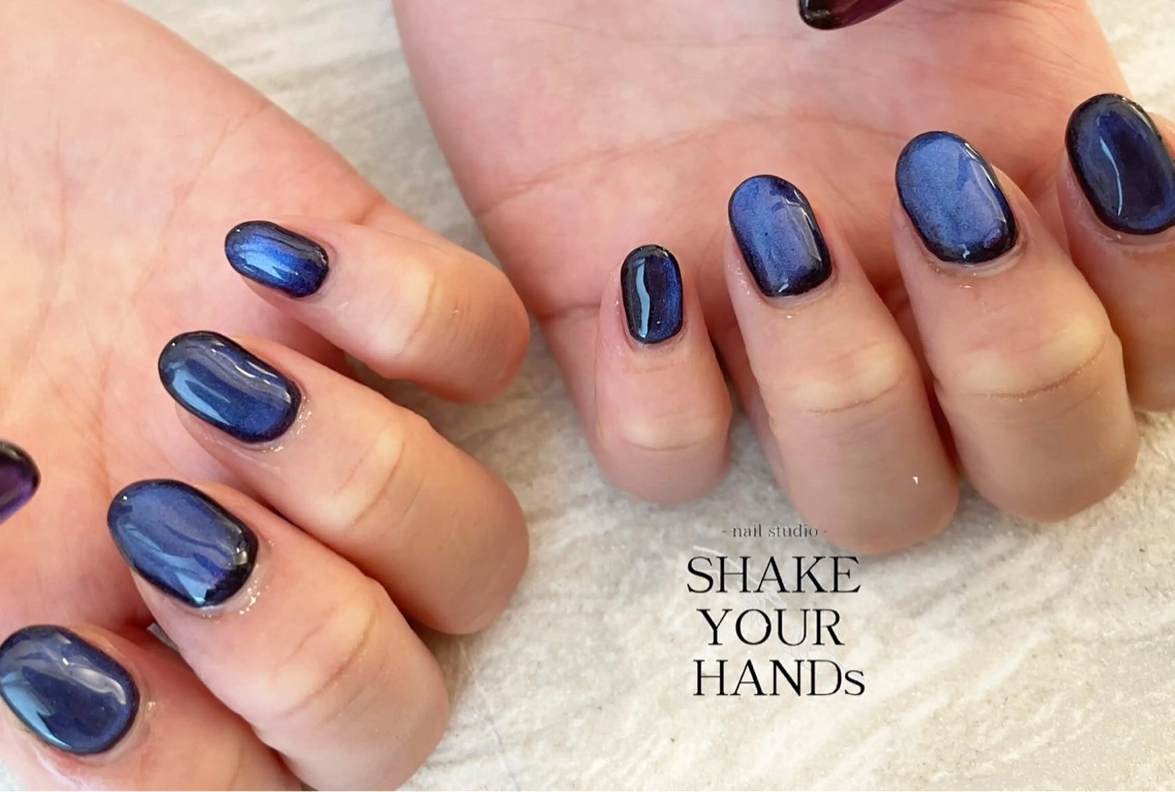 ネイル マグネットネイル ネイビー ネイルスタジオ シェイクユアハンズのネイルデザイン