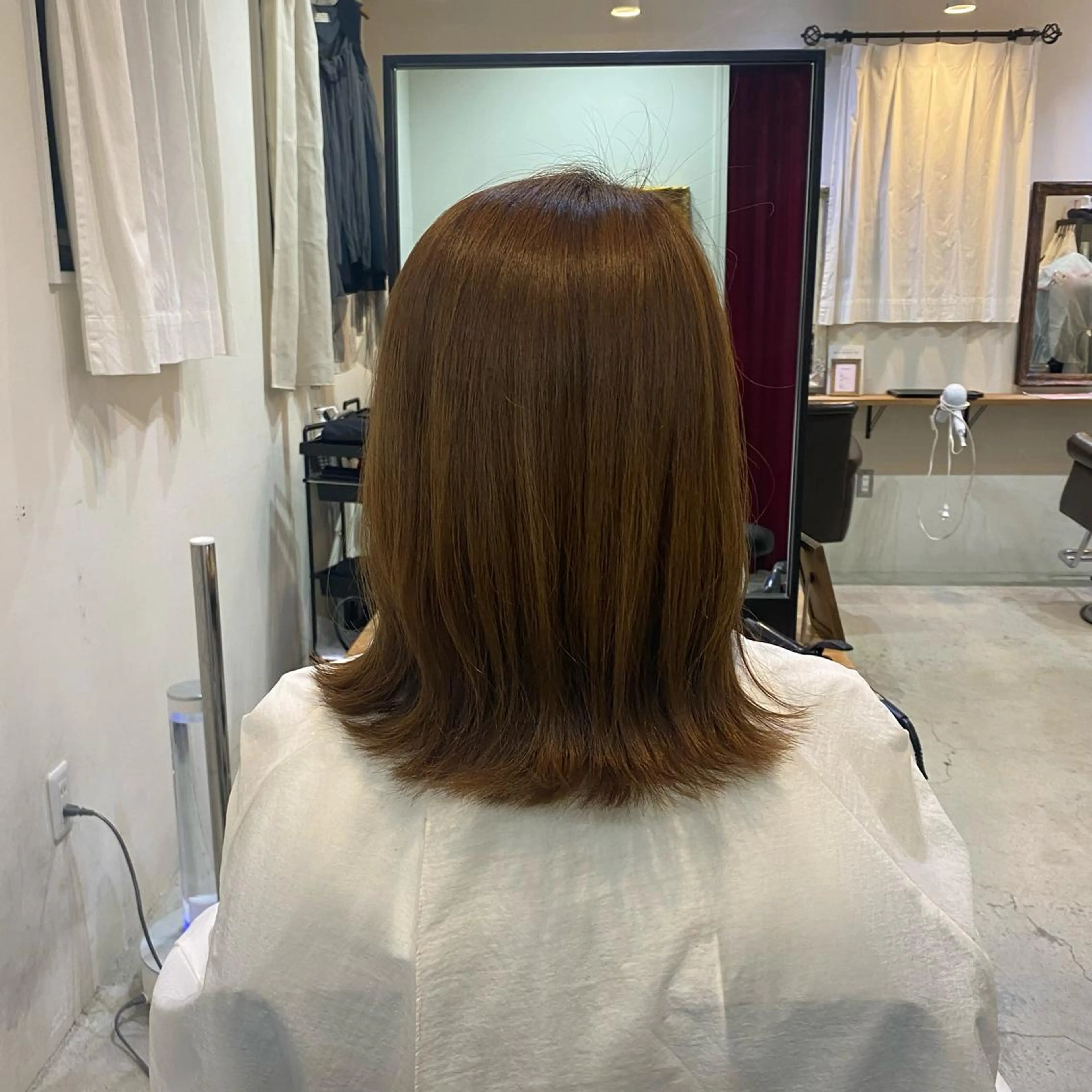 セミロング 切りっぱなしボブ 👩🏼ミニボブのヘアスタイル