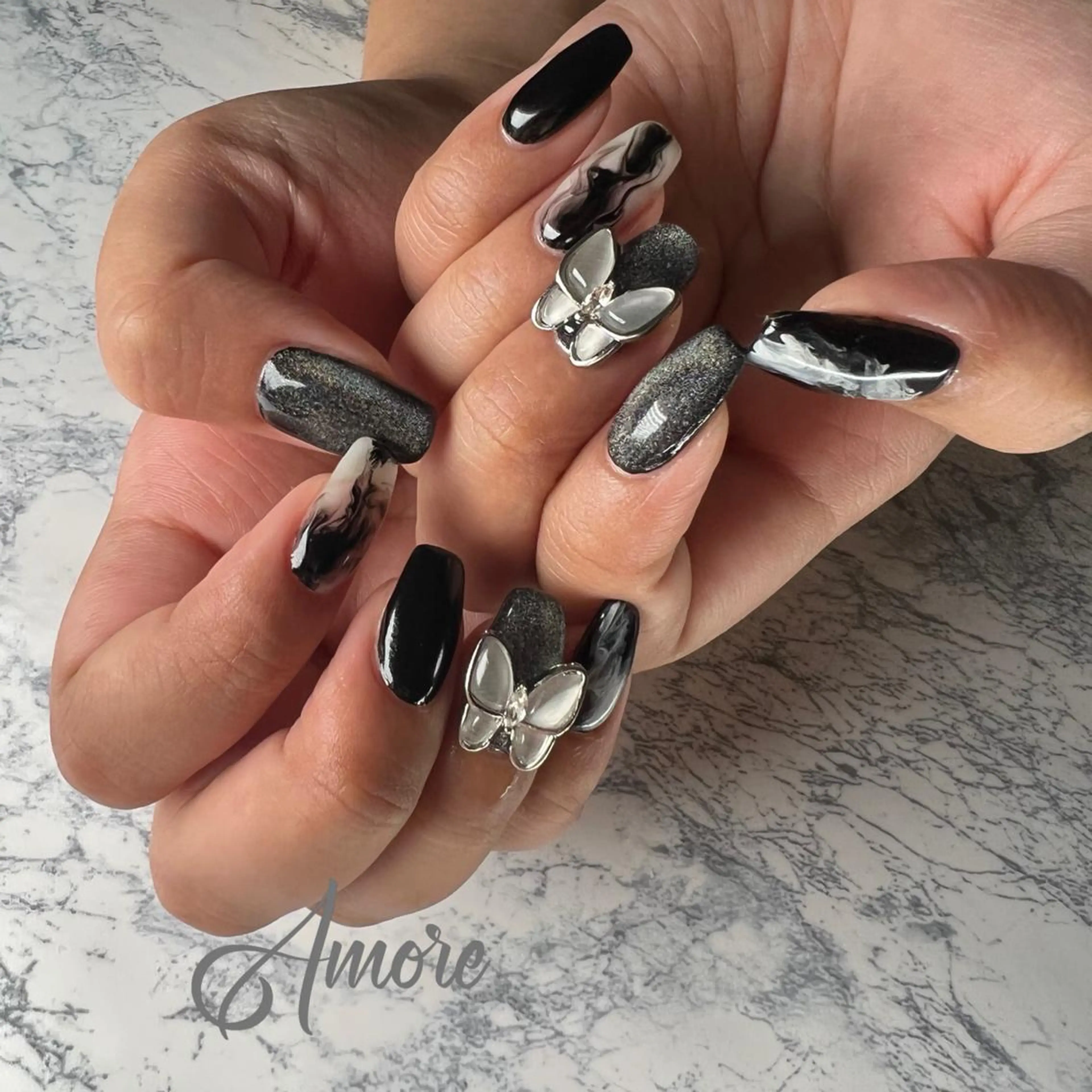 ネイル ジェルネイル 氷ネイル・うるうるネイル マグネットネイル ミラーネイル ニュアンスネイル You kyehwaのネイルデザイン