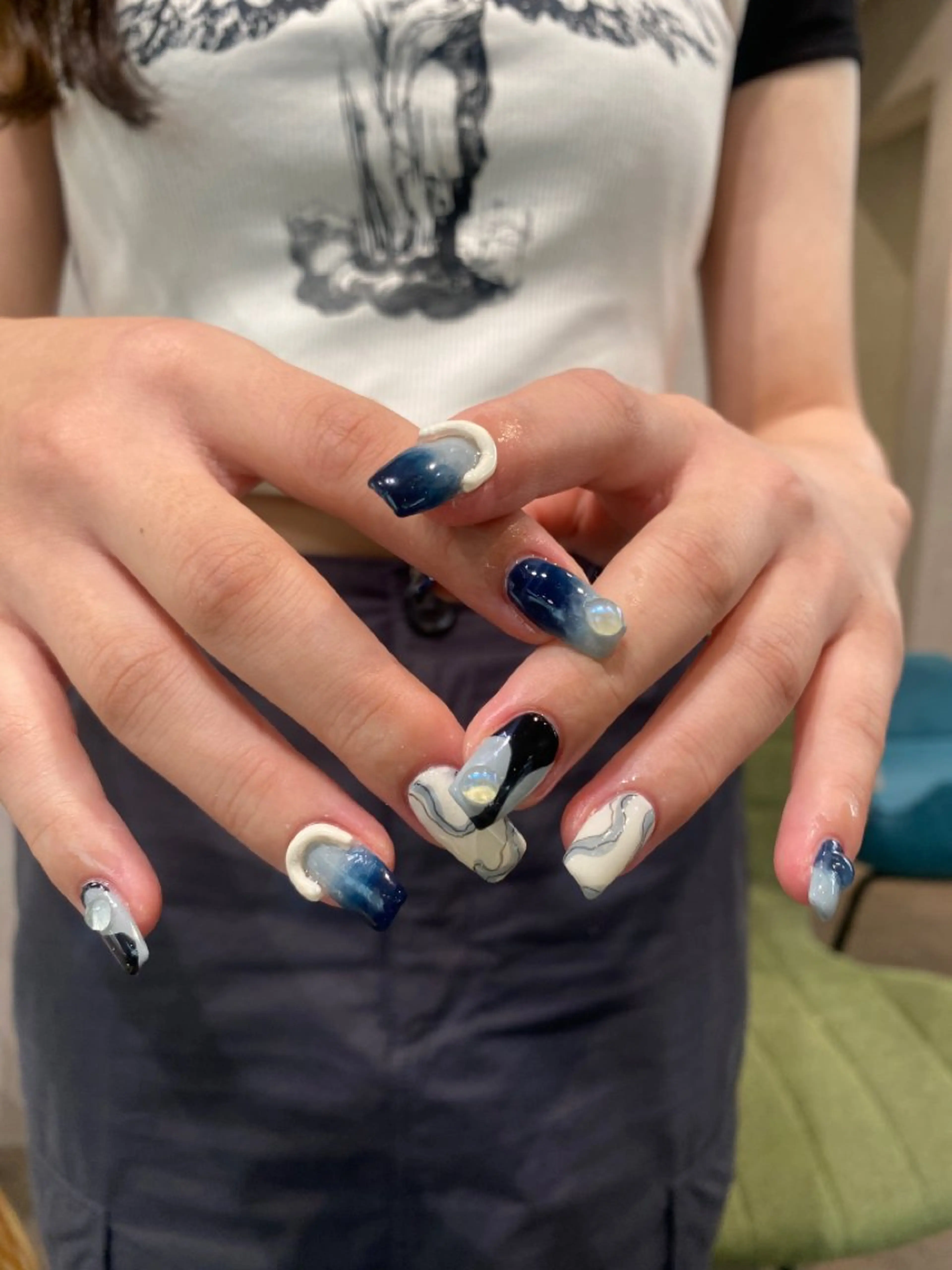 ネイル ブルー ハンドネイル chika ／ nailのネイルデザイン