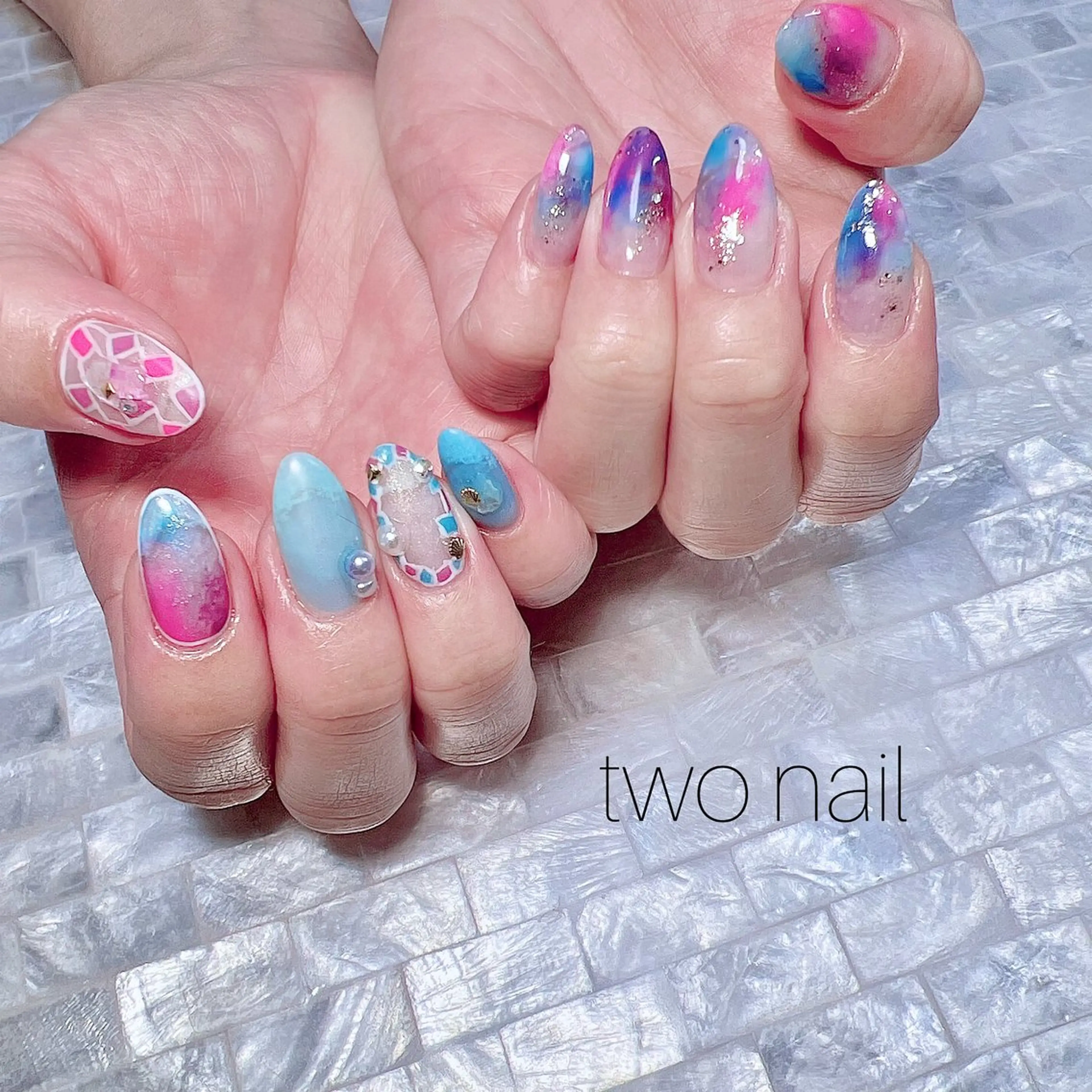 ネイル ネイルチップ ホワイト ハンドネイル two nailのネイルデザイン