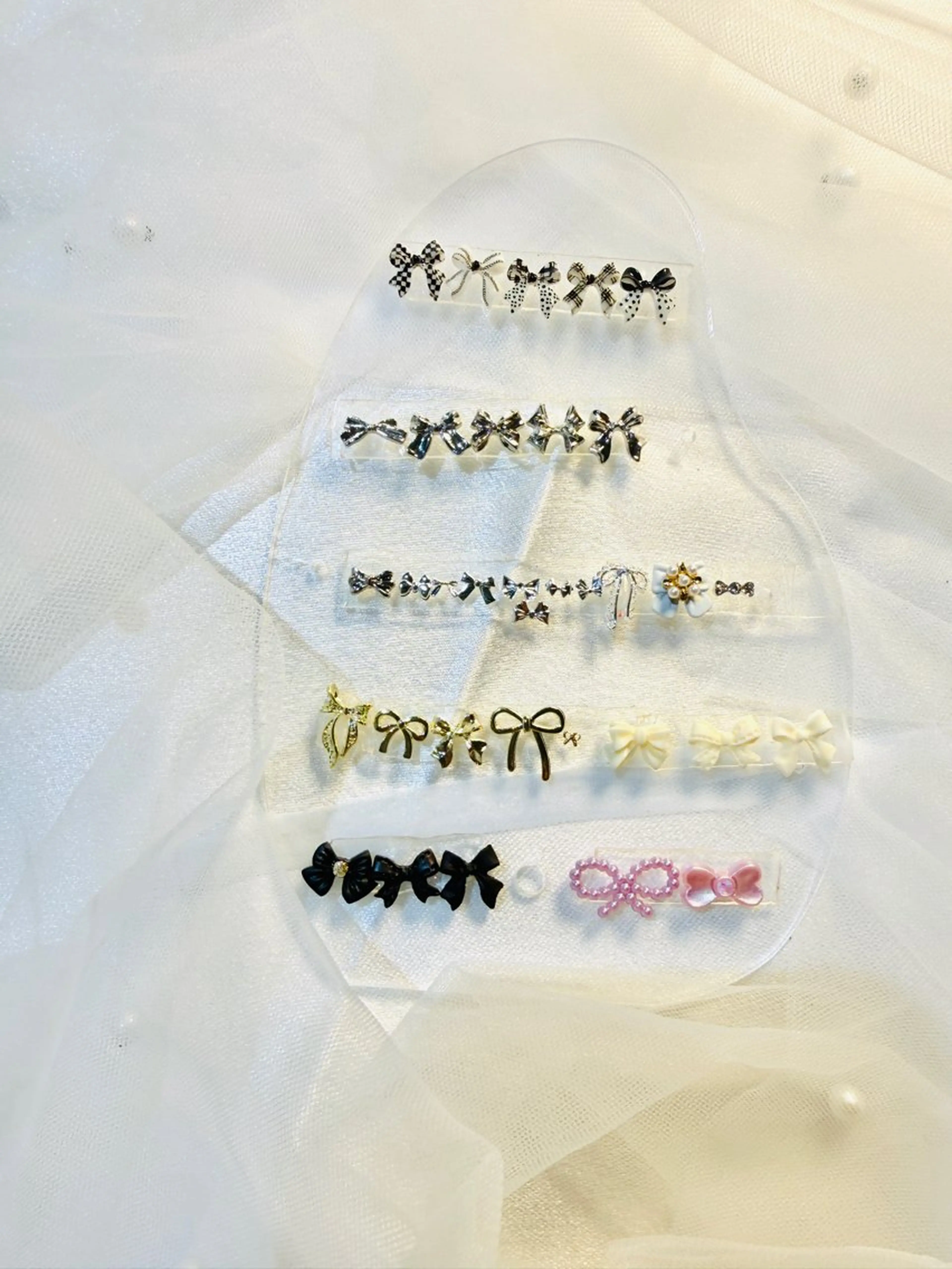 ネイル リボン Reauty NailSalonのネイルデザイン