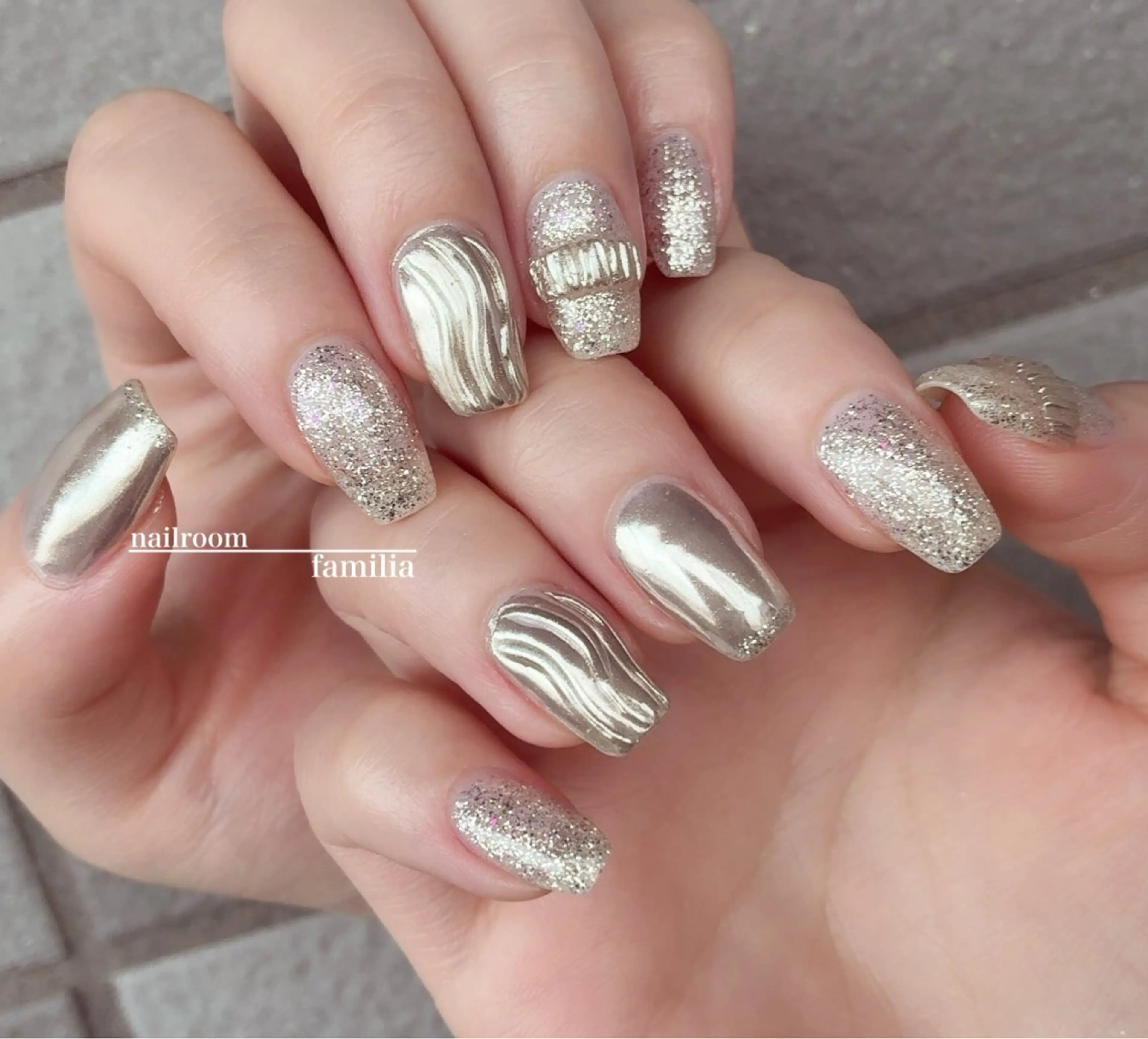 ネイル ハンドネイル -nailroom- familiaのネイルデザイン