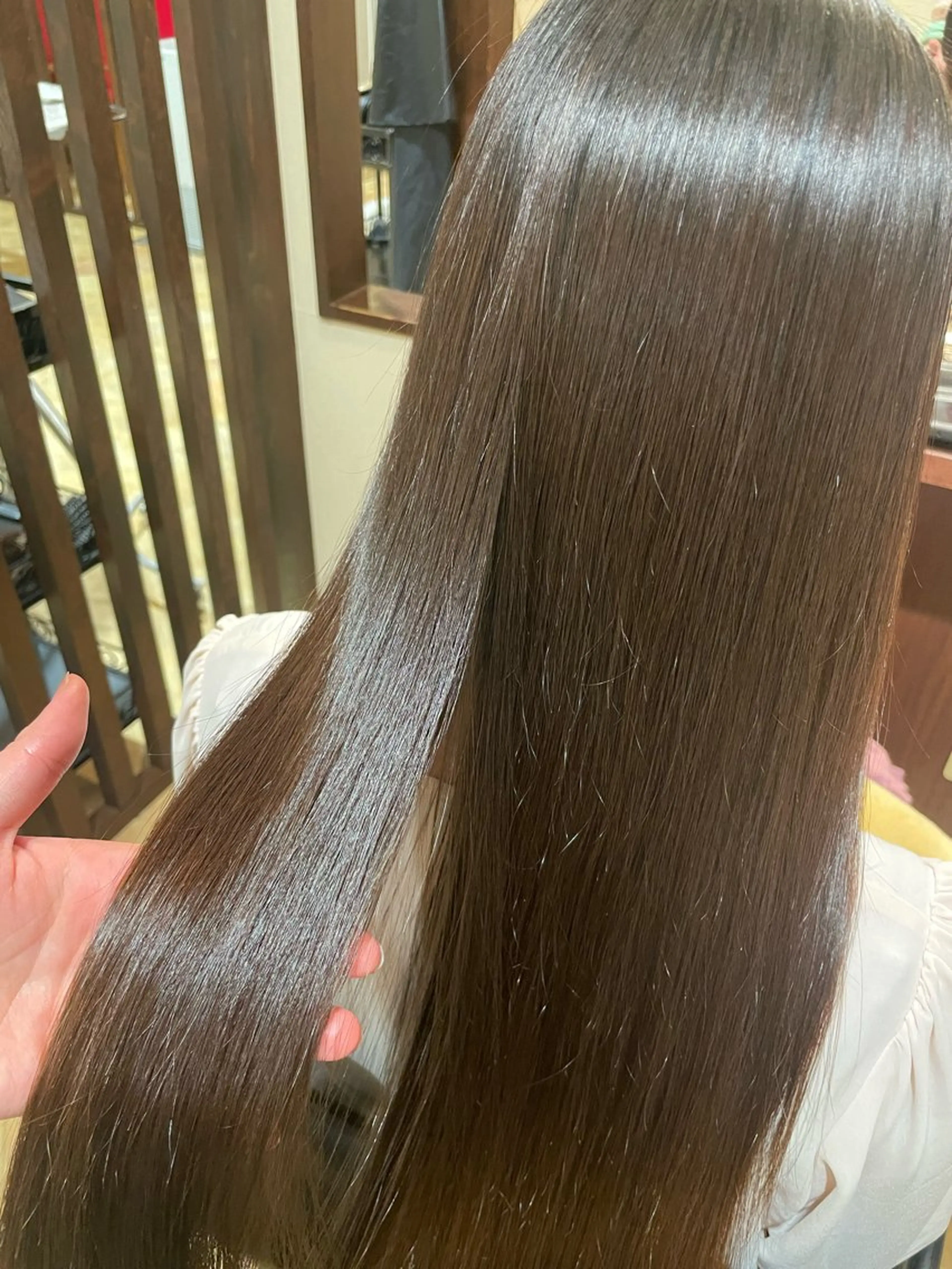 ロング 縮毛矯正 縮毛矯正 トリートメント 河野 優希のヘアスタイル