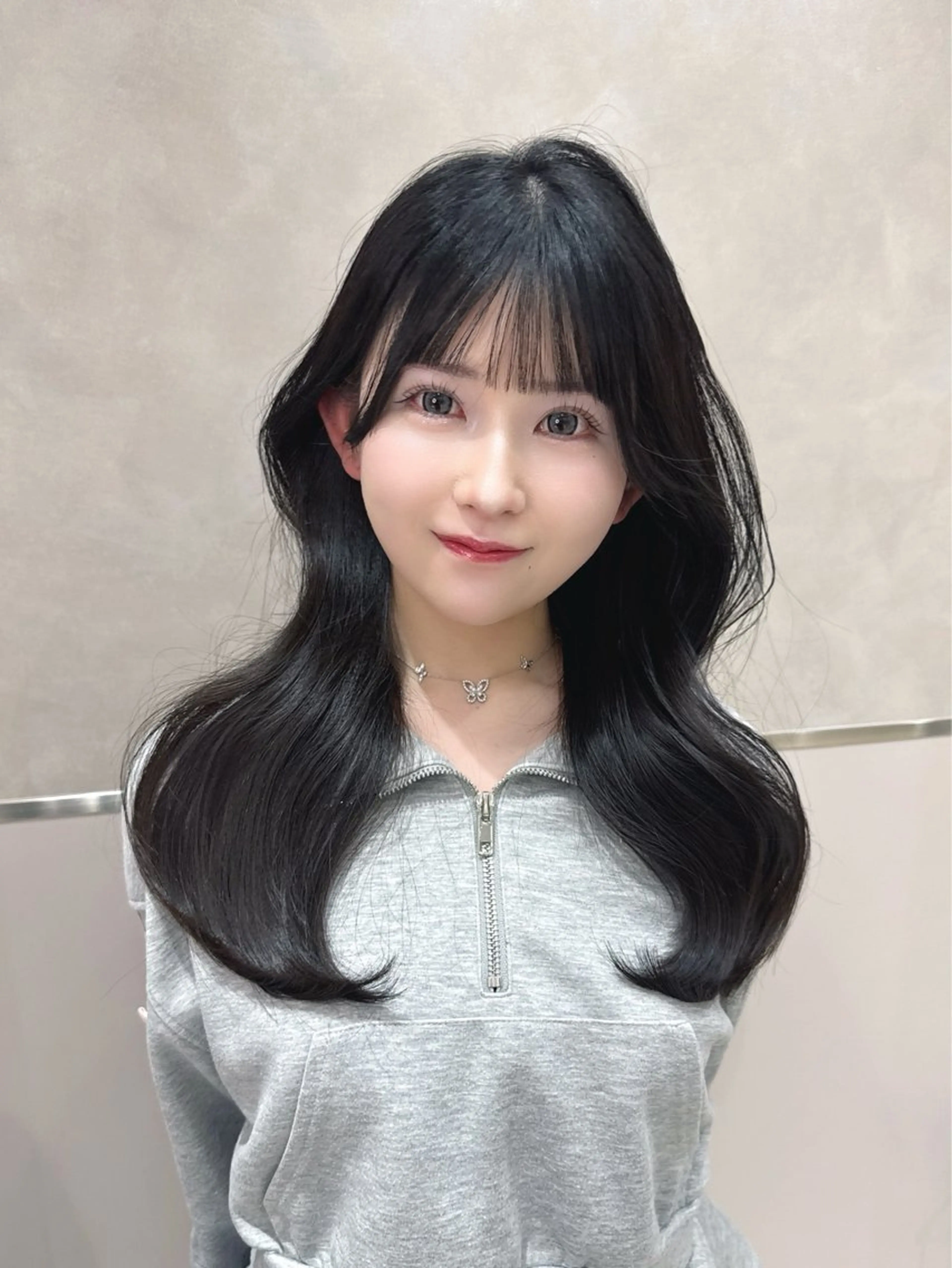 ロング カラー カット ヘアカラー トリートメント ヘッドスパ ヘアセット 韓国ヘア/レイヤー/ 顔まわり/りょーとのヘアスタイル