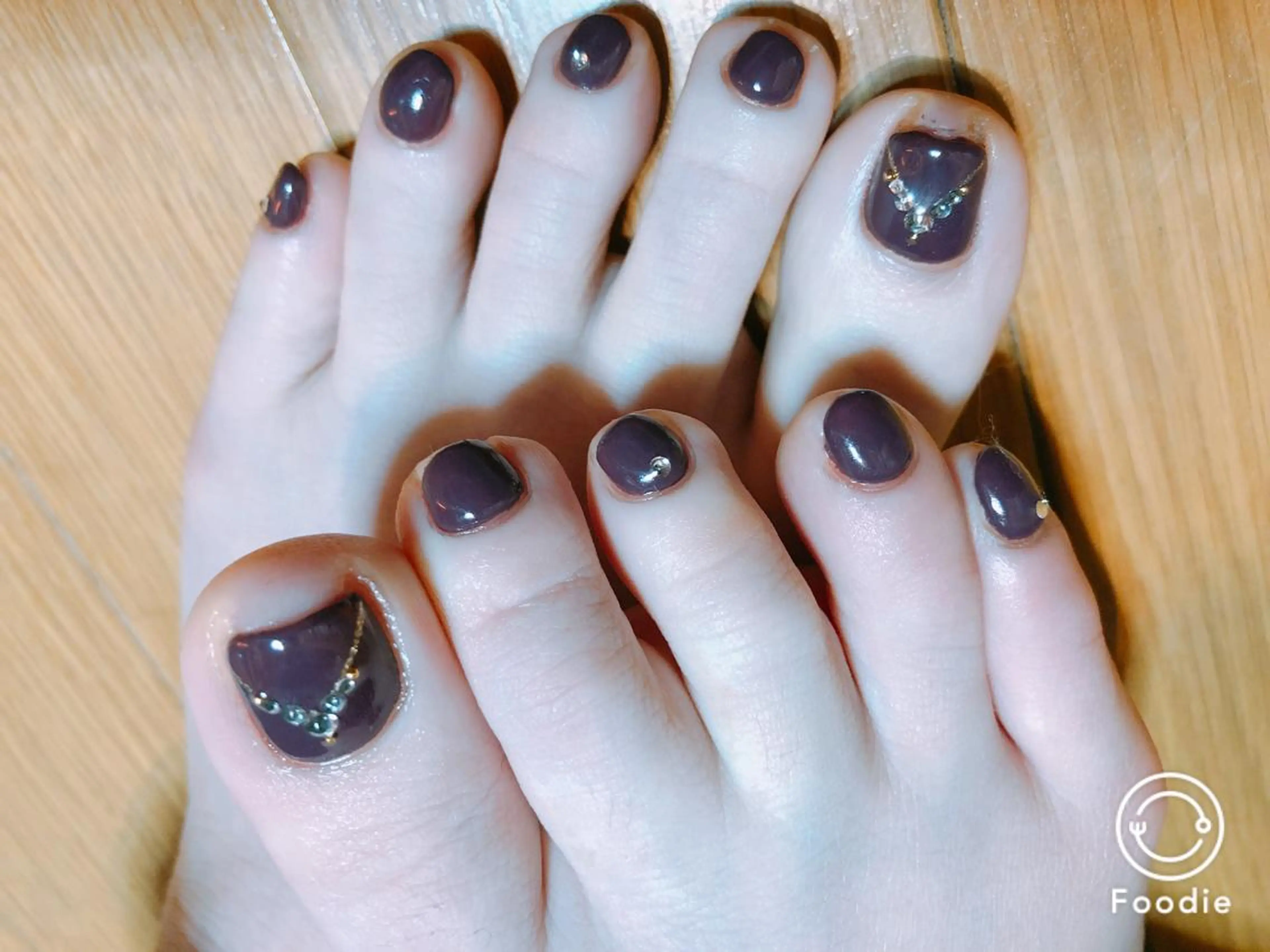 ミディアム ネイル 長さ出し専門 nynaのネイルデザイン