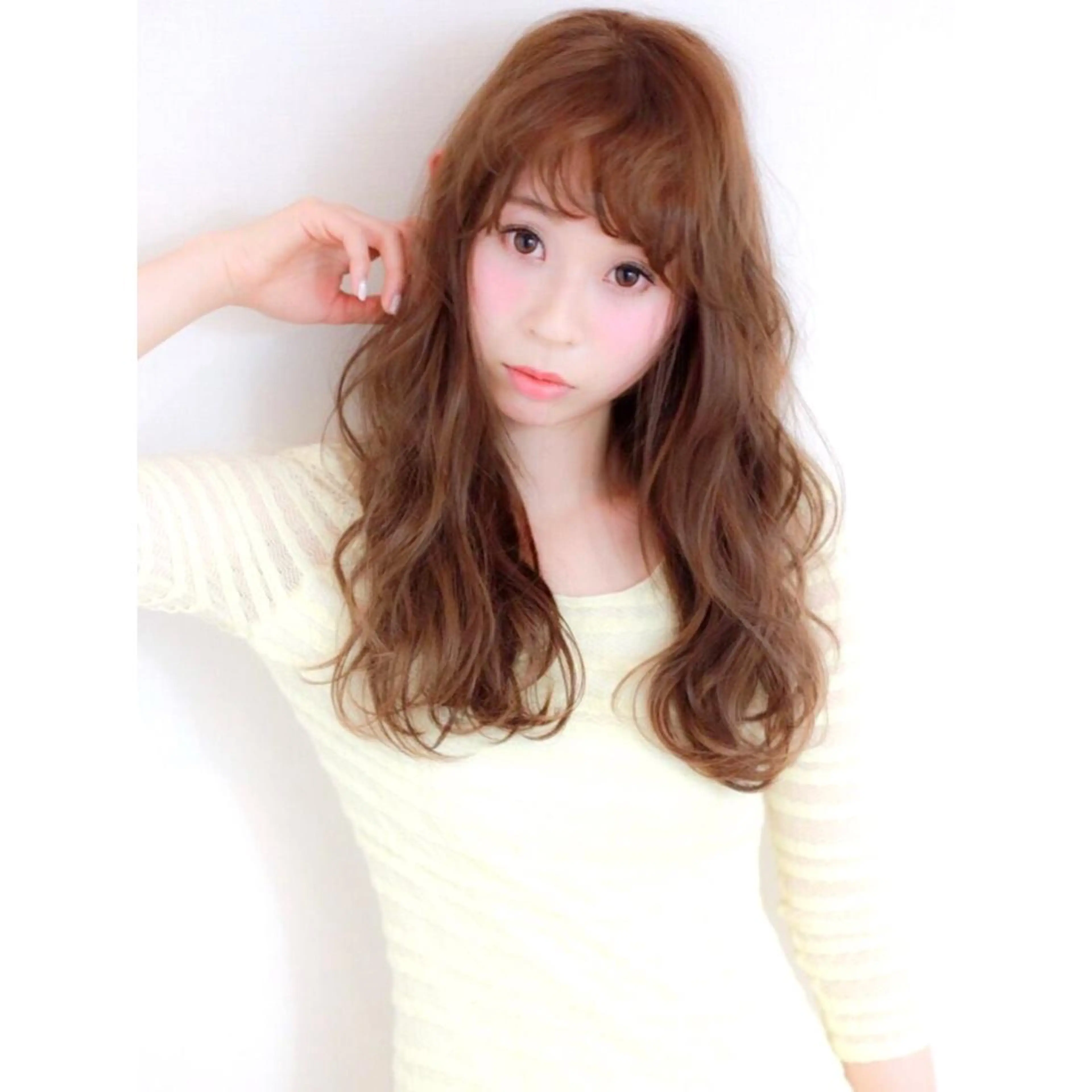 ロング カラー ベージュカラー カット ヘアカラー 高木 麻知子のヘアスタイル