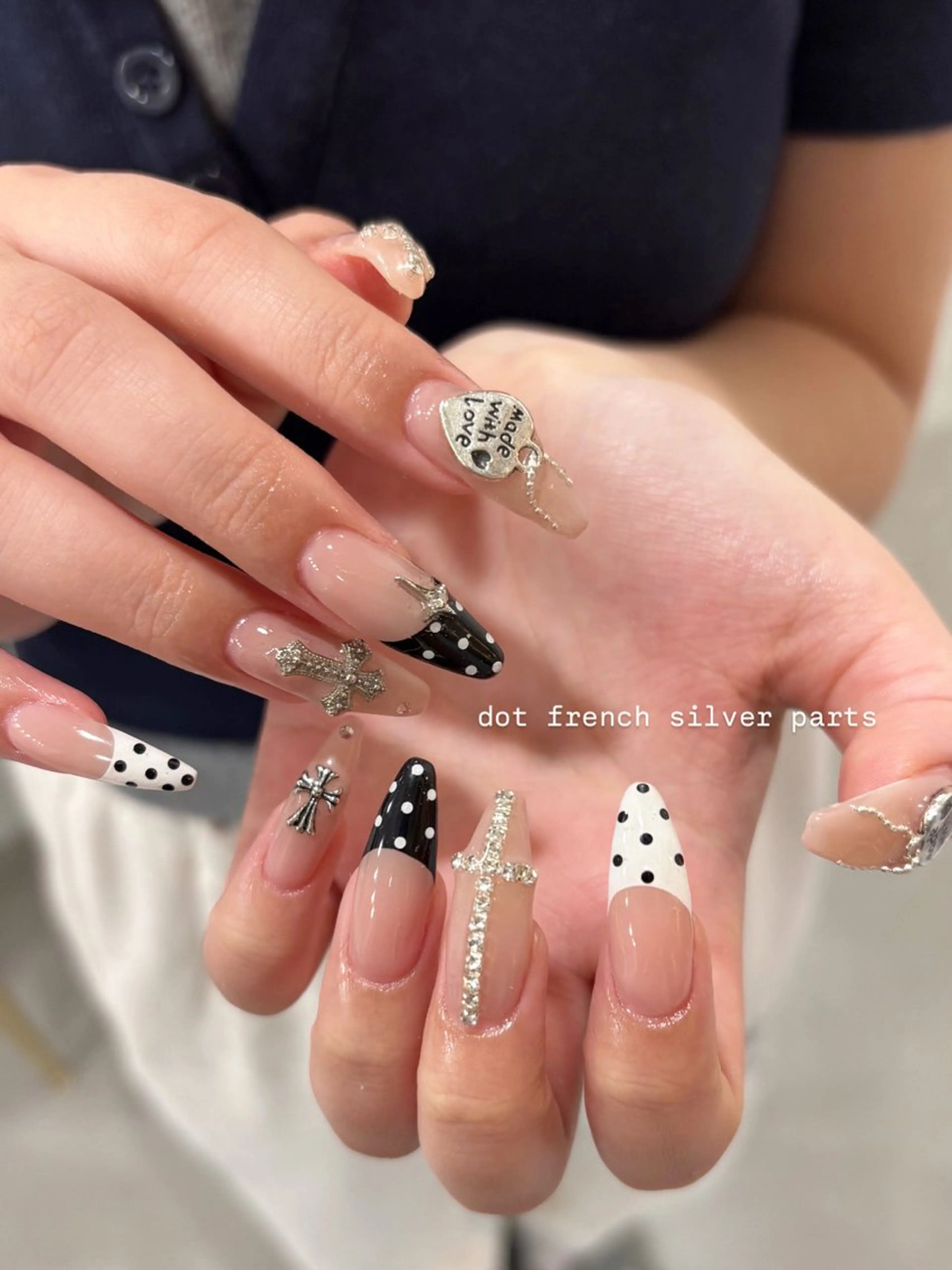 ネイル ハンドネイル 🤎Two ERI🤎のネイルデザイン