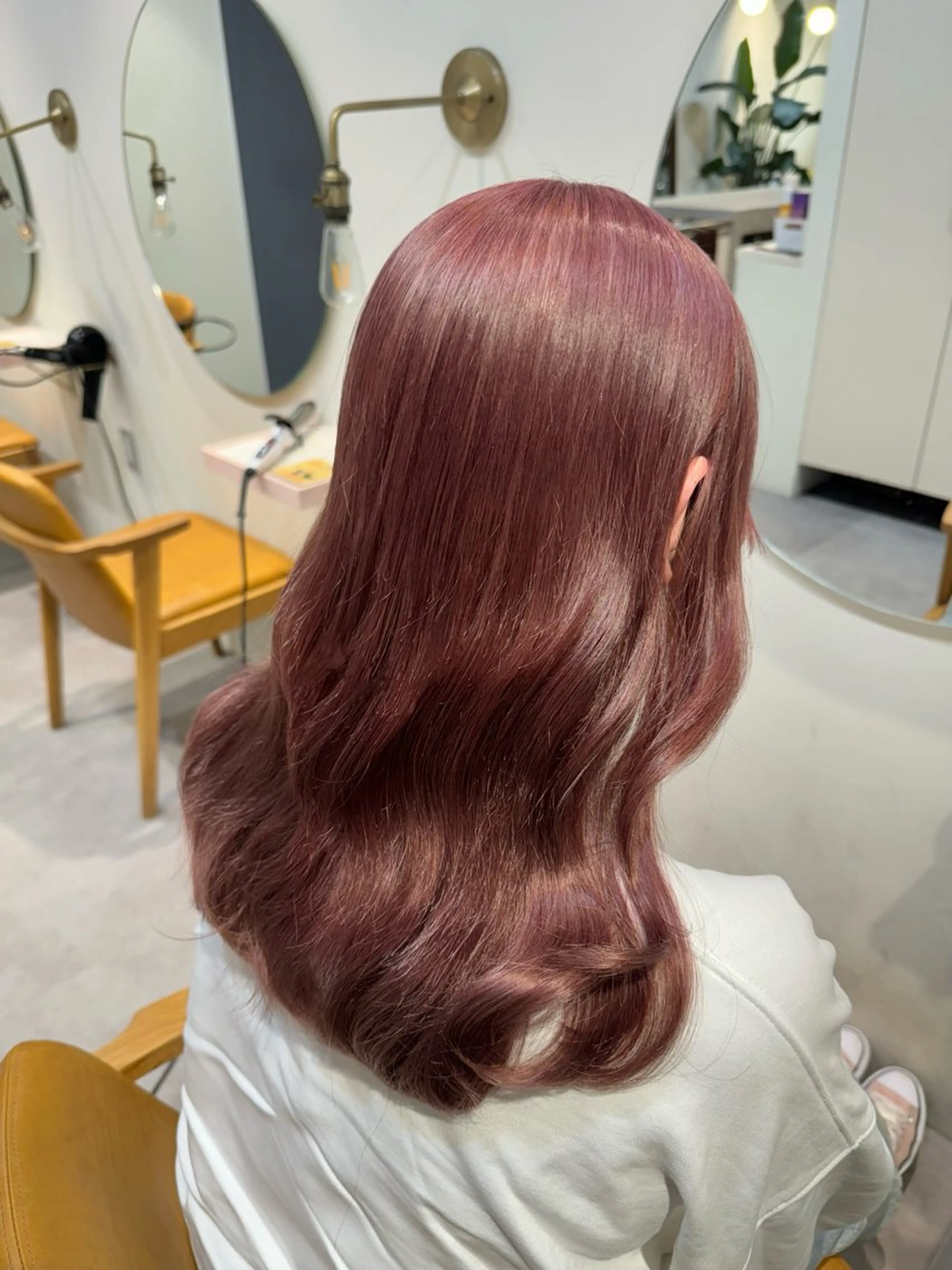 セミロング カラー ベージュカラー ピンクカラー ピンクベージュ ayaka♡ 柔らかカラーのヘアスタイル