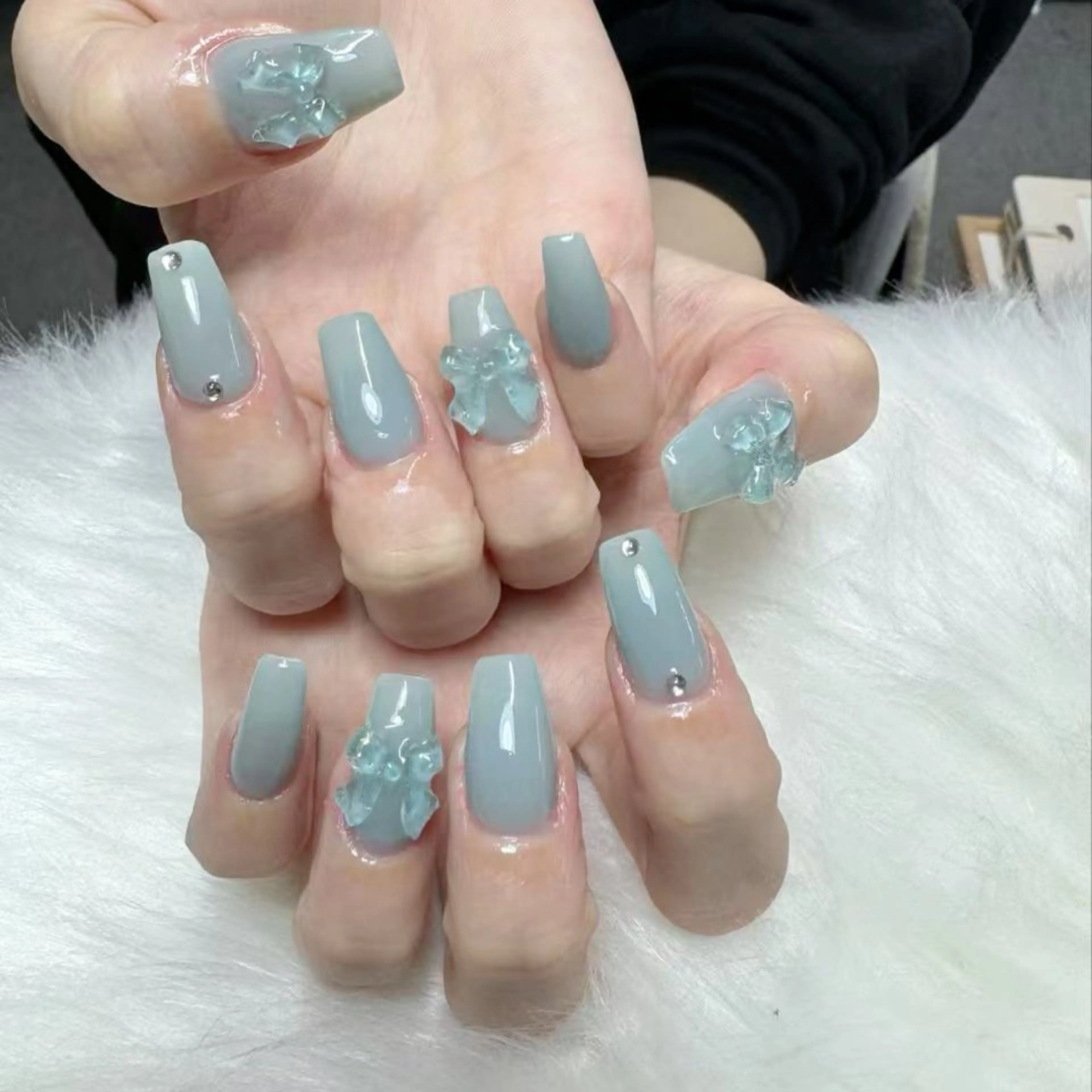 ネイル ハンドネイル 🎀nana🫧 ワンホンネイル🎀のネイルデザイン