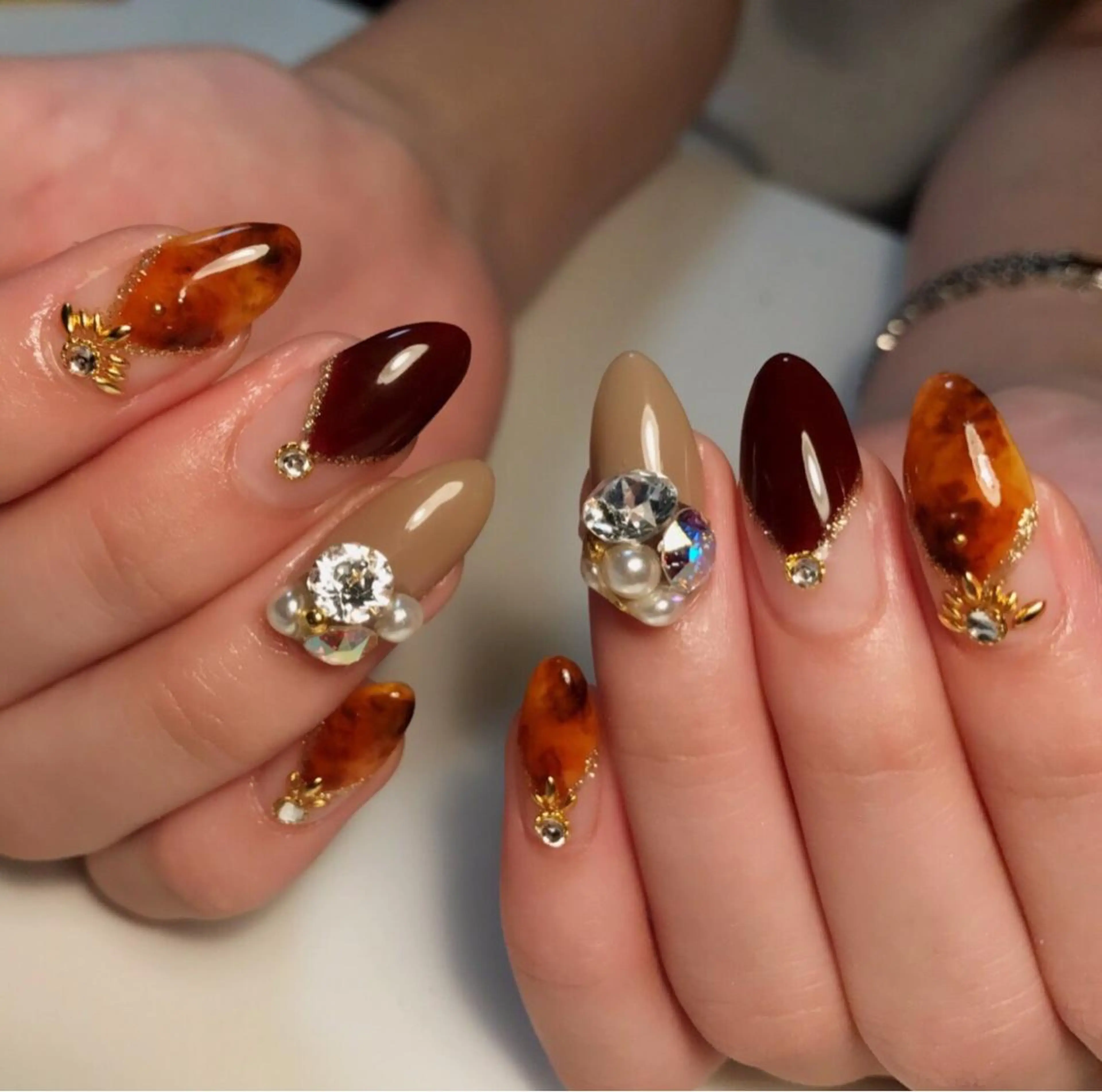 ネイル スカルプネイル ハンドネイル 長さ出し専門 nynaのネイルデザイン