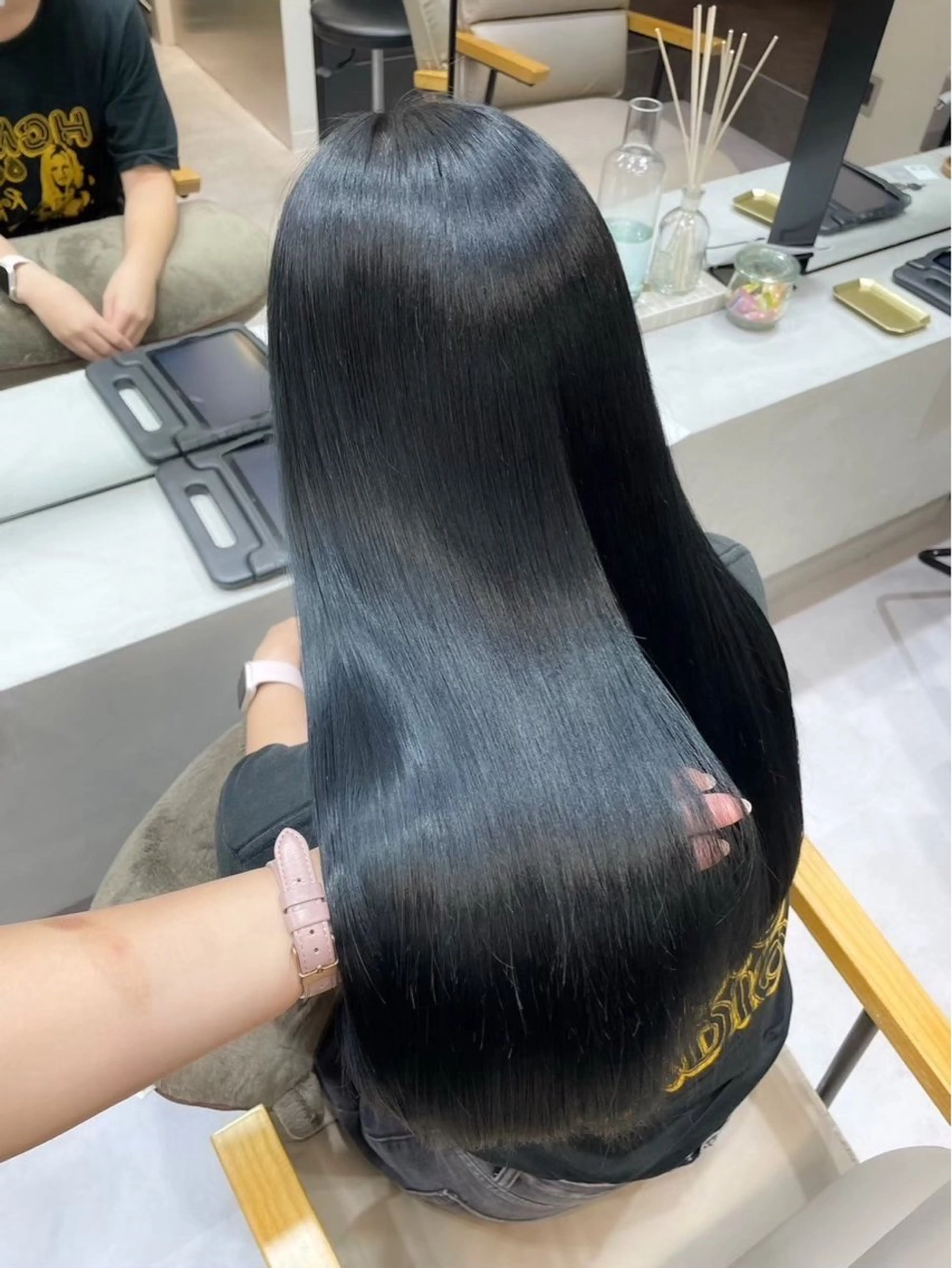 ロング カラー 艶カラーsora🐰 カラーモデル募集🩵のヘアスタイル