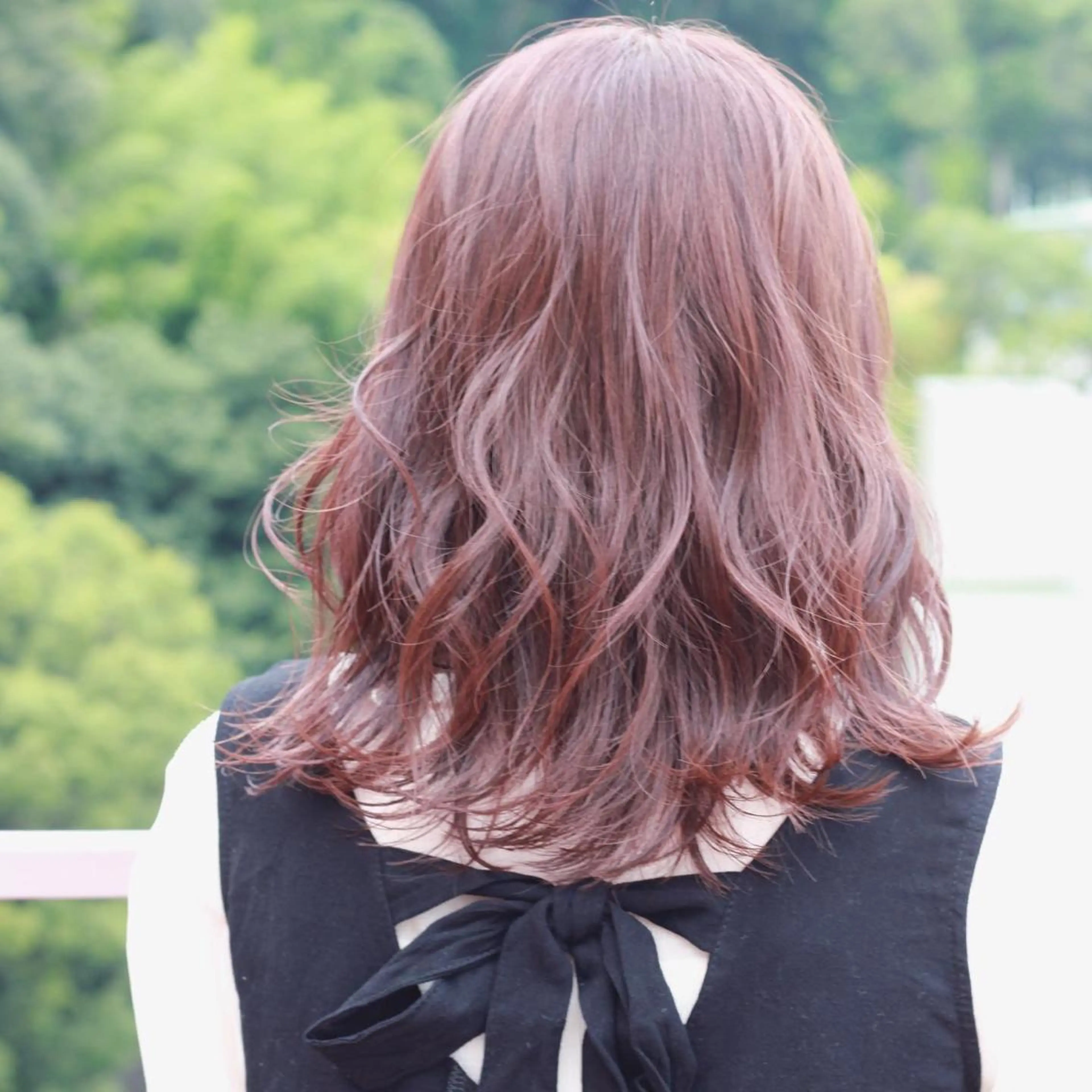 セミロング カラー ピンクカラー ヘアカラー Viage （ビアージュ）のヘアスタイル