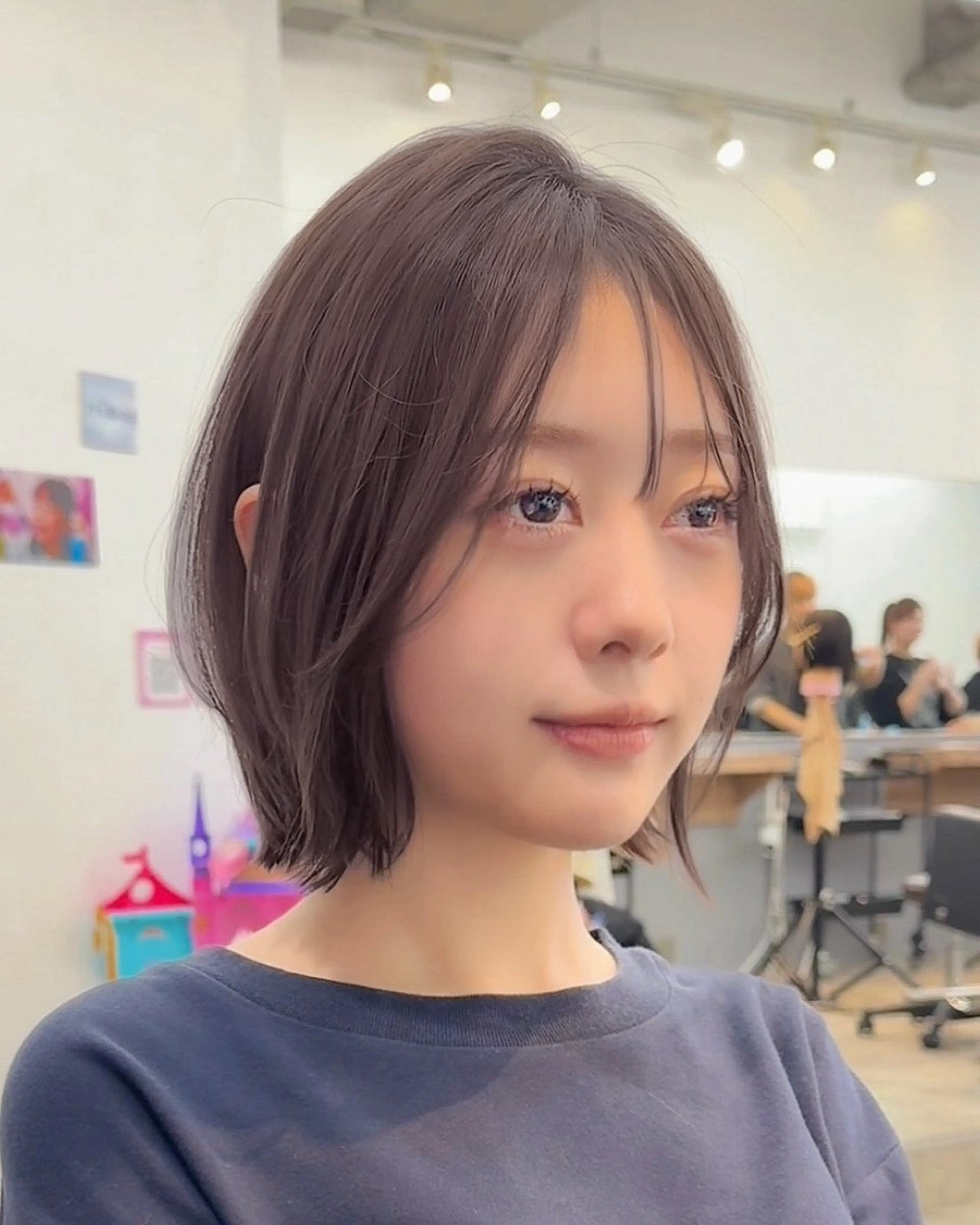 ミディアム カラー ボブ レイヤーカット 柔らかいレイヤー🌿 大人ヘア/みっきーのヘアスタイル