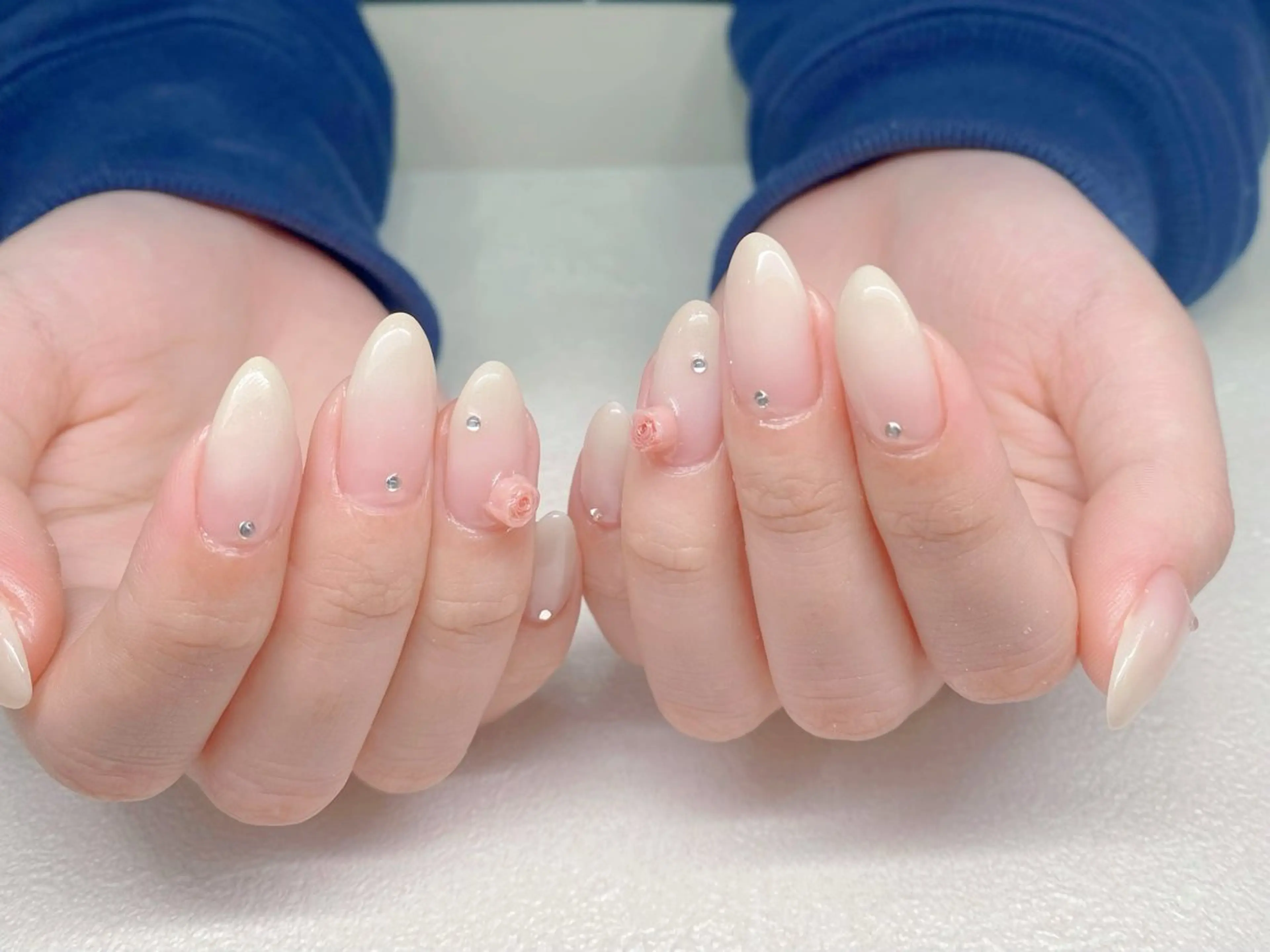 ネイル オーロラネイル チークネイル フレンチネイル 韓国ネイル マグネットネイル ハンドネイル ANA 168 池袋のネイルデザイン