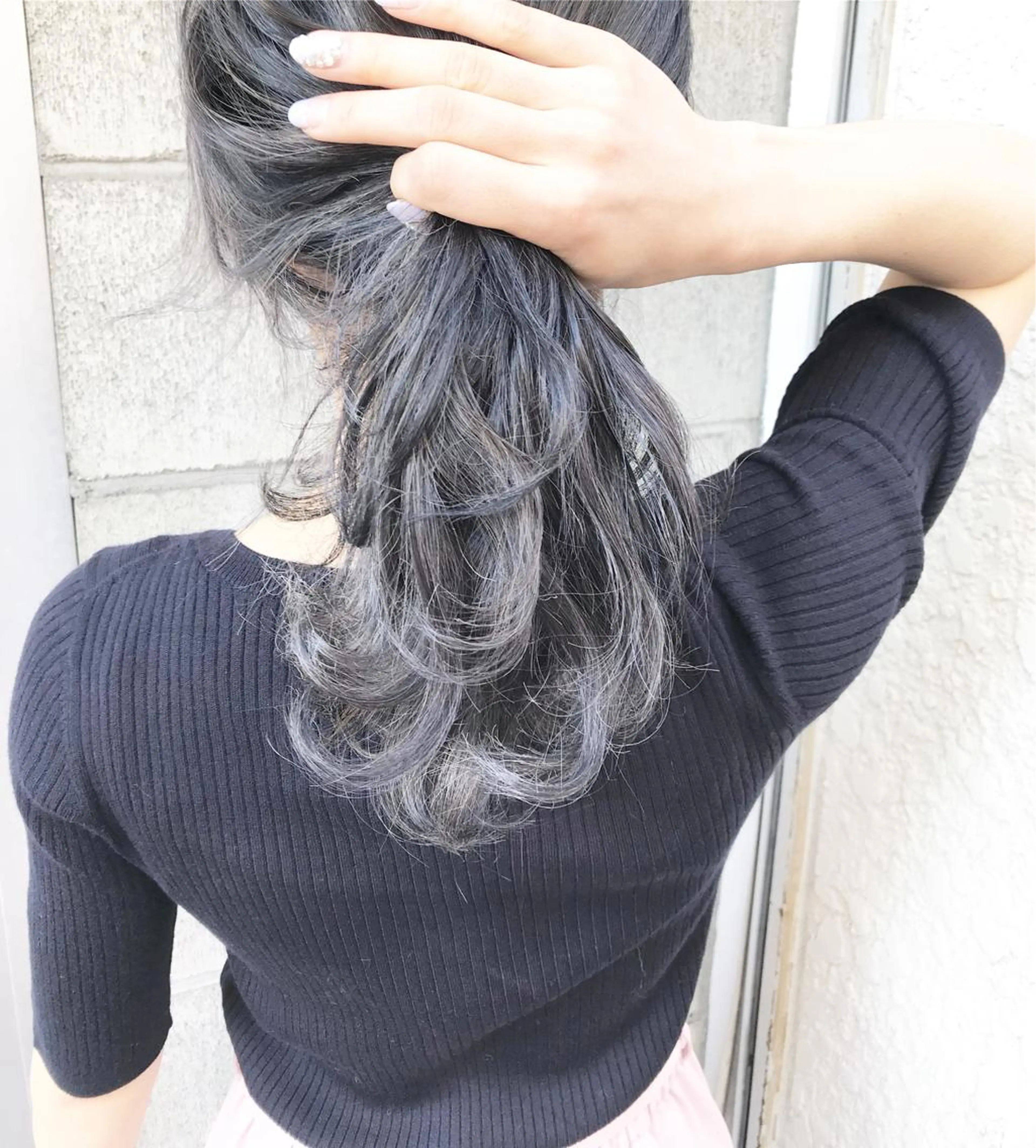 ミディアム カラー ヘアアレンジ ベージュカラー ブリーチ グラデーションカラー ハイライトカラー ハイライト Mariana/ 鶴原-ハイライトのヘアスタイル