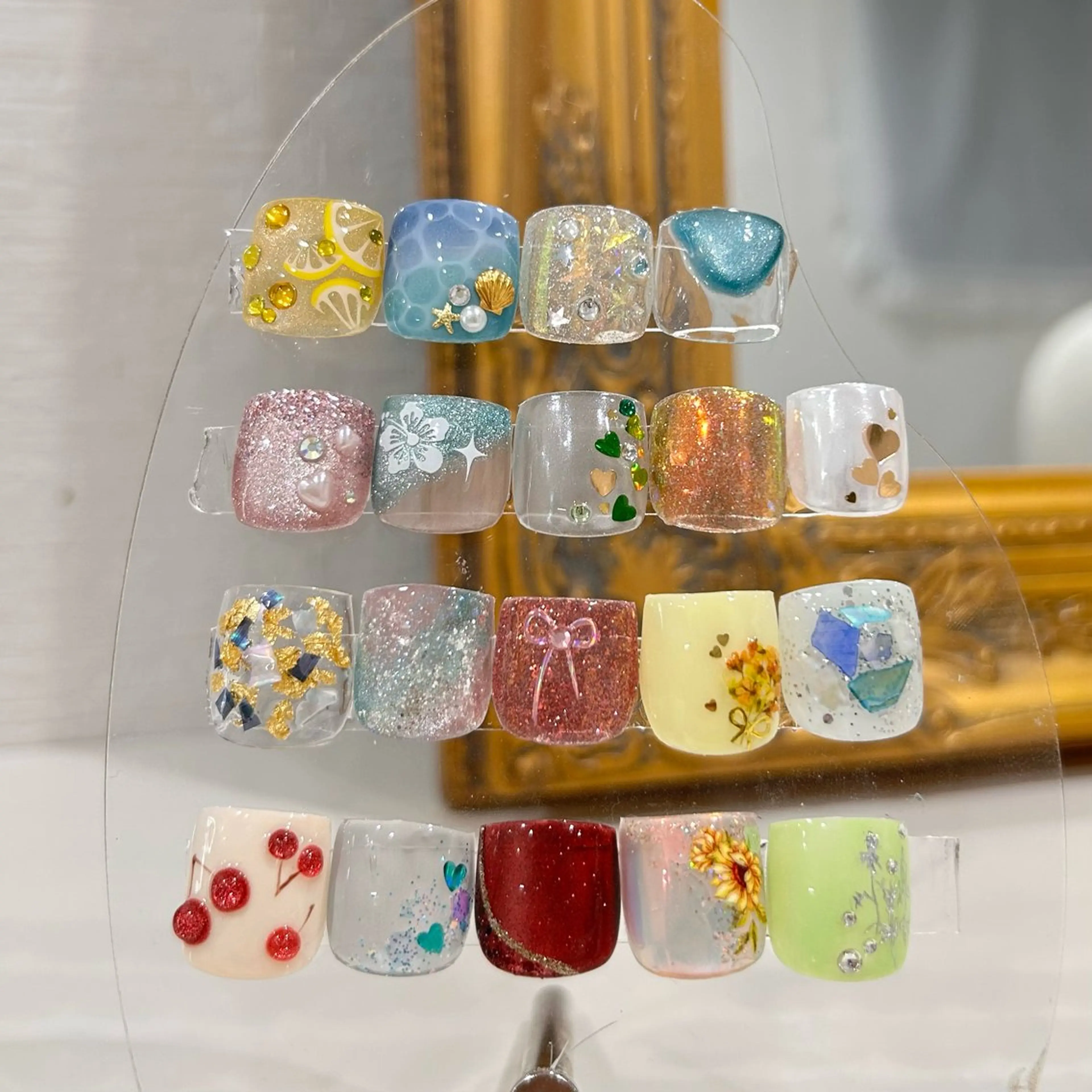 ネイル フットネイル ラメ(グリッター) ワンカラーネイル RYO ／Amourのネイルデザイン