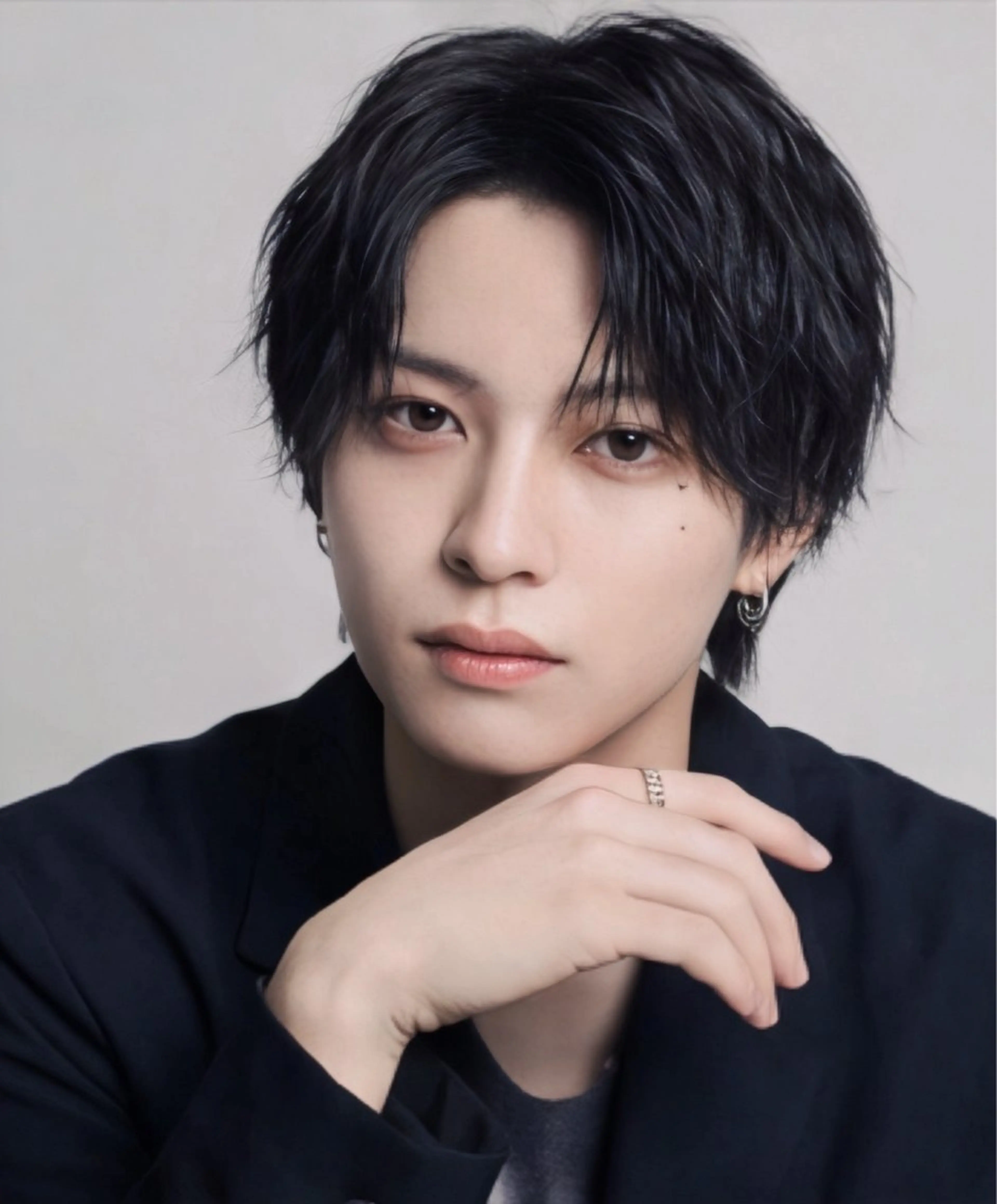 ショート メンズ センターパート ダウンパーマ メンズインナーカラー カルマパーマ メンズ韓国風 カット 【F.O.F】大野航 似合わせカットのヘアスタイル