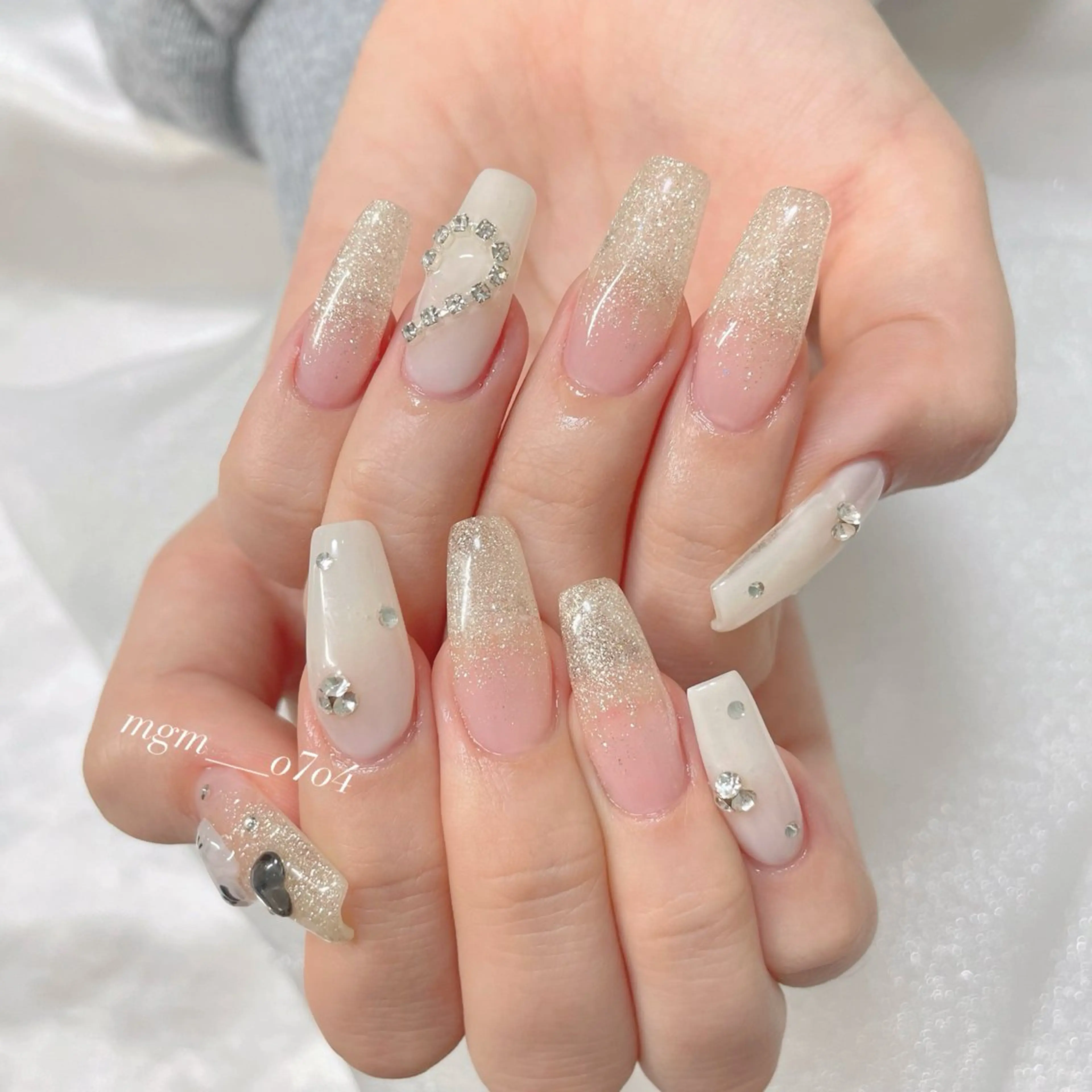 ネイル MoON...❤︎ MeGuのネイルデザイン