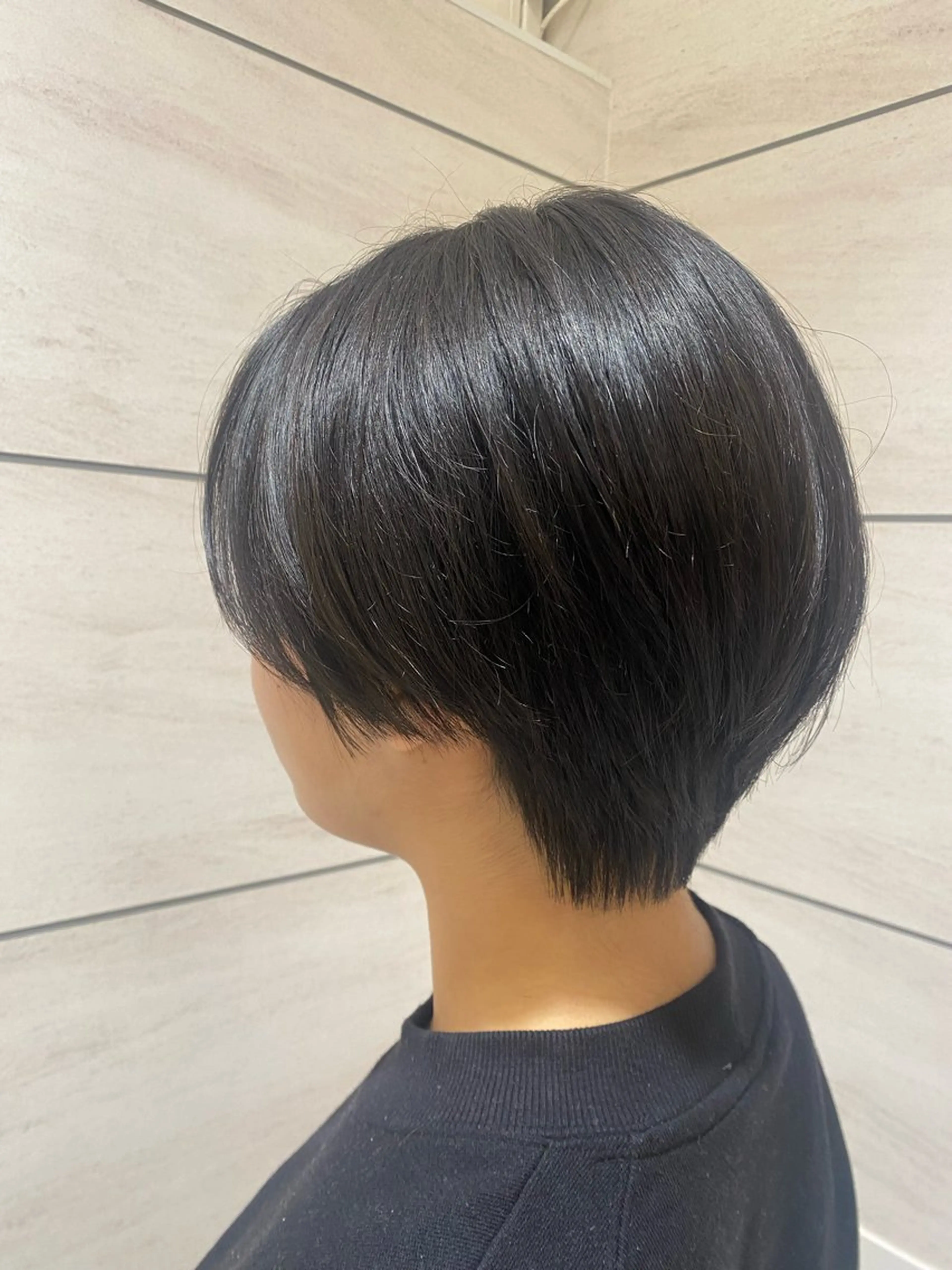 ショート ハンサムショート ショートヘア カット 仲宗根 美鈴のヘアスタイル