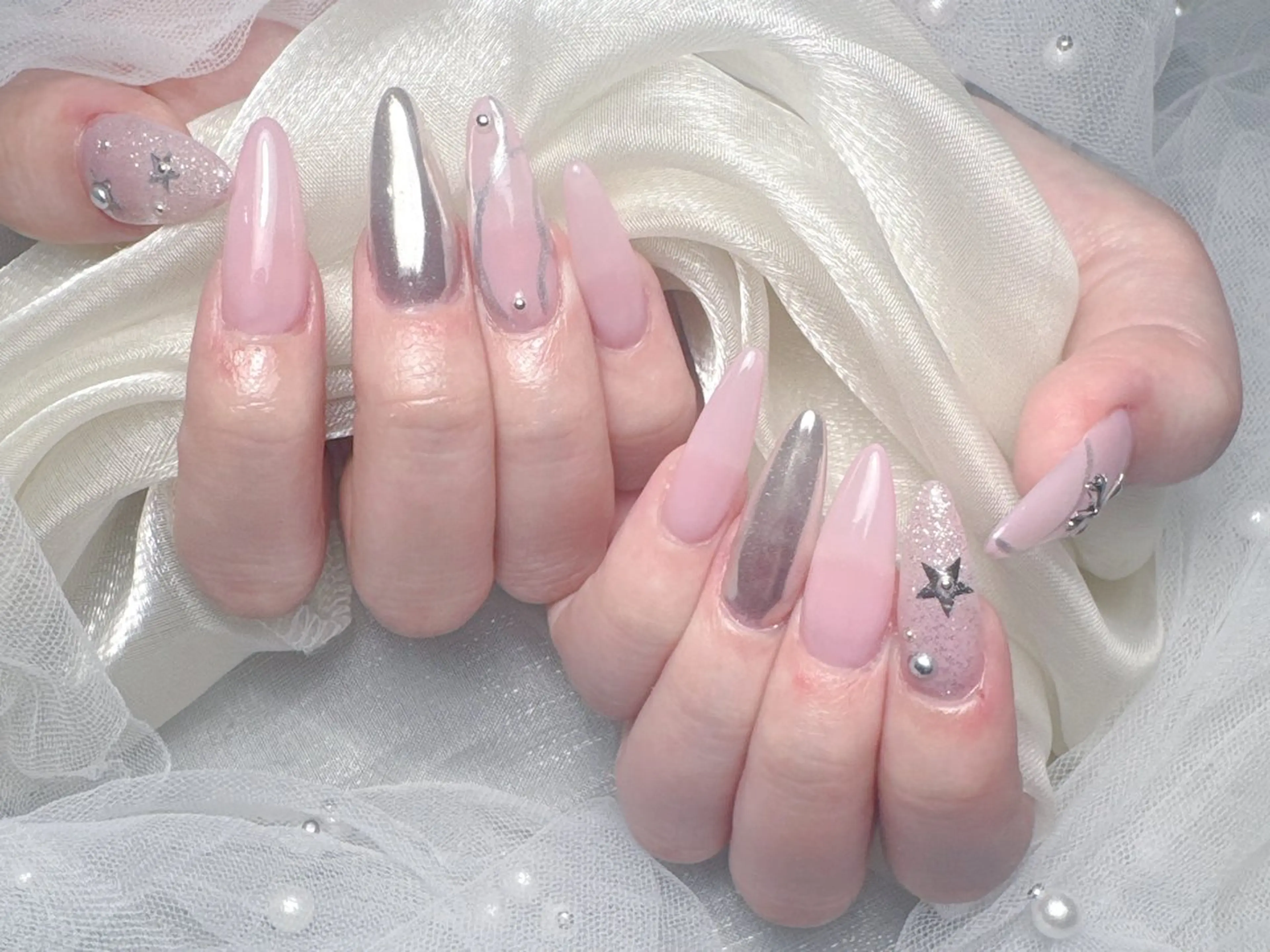 ネイル 長さ出し フレンチネイル ジェルネイル ガラスフレンチ 韓国ネイル HD Studioのネイルデザイン