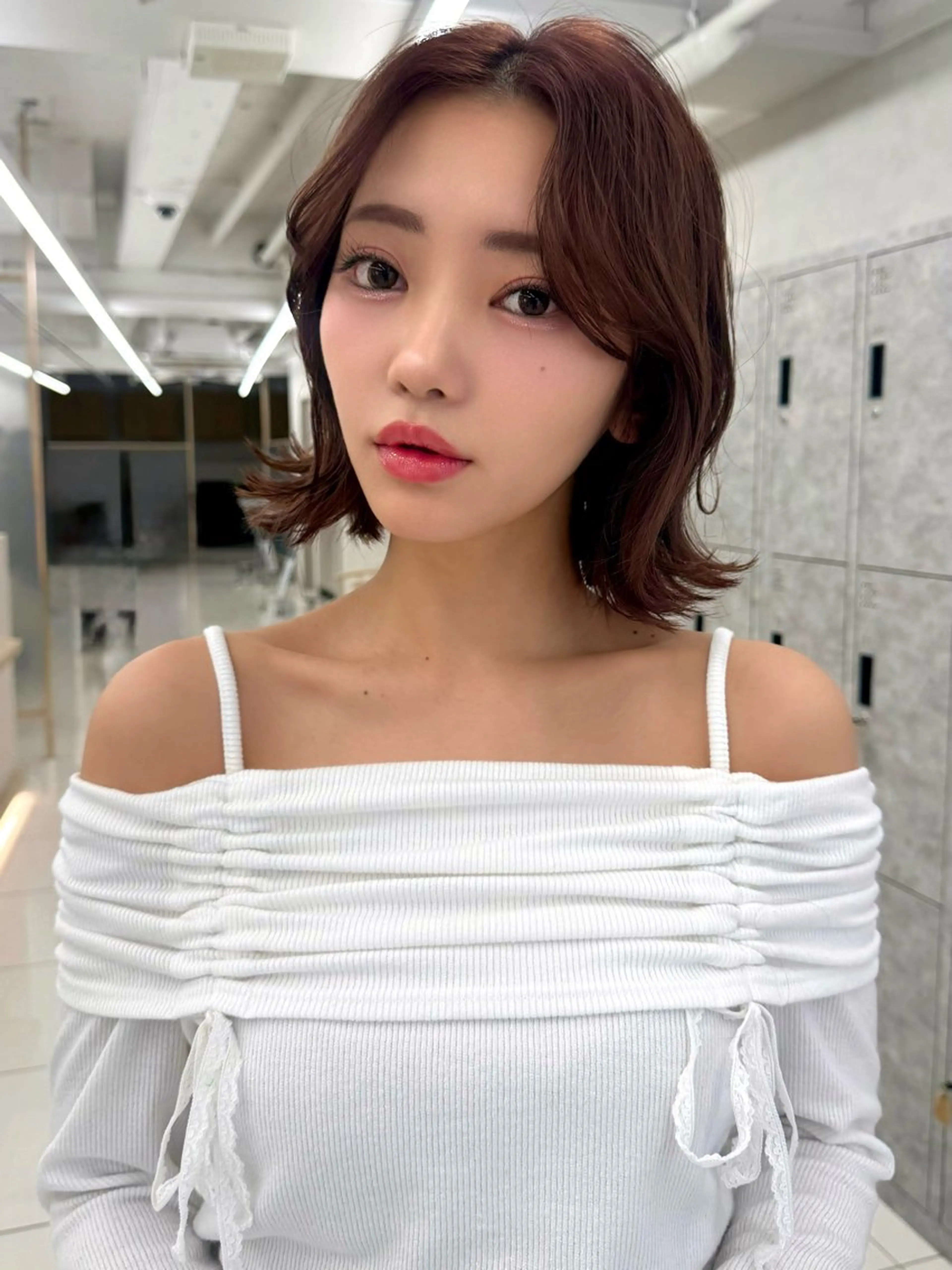 ミディアム 三鷹で1番ショート ボブをカットする新谷のヘアスタイル