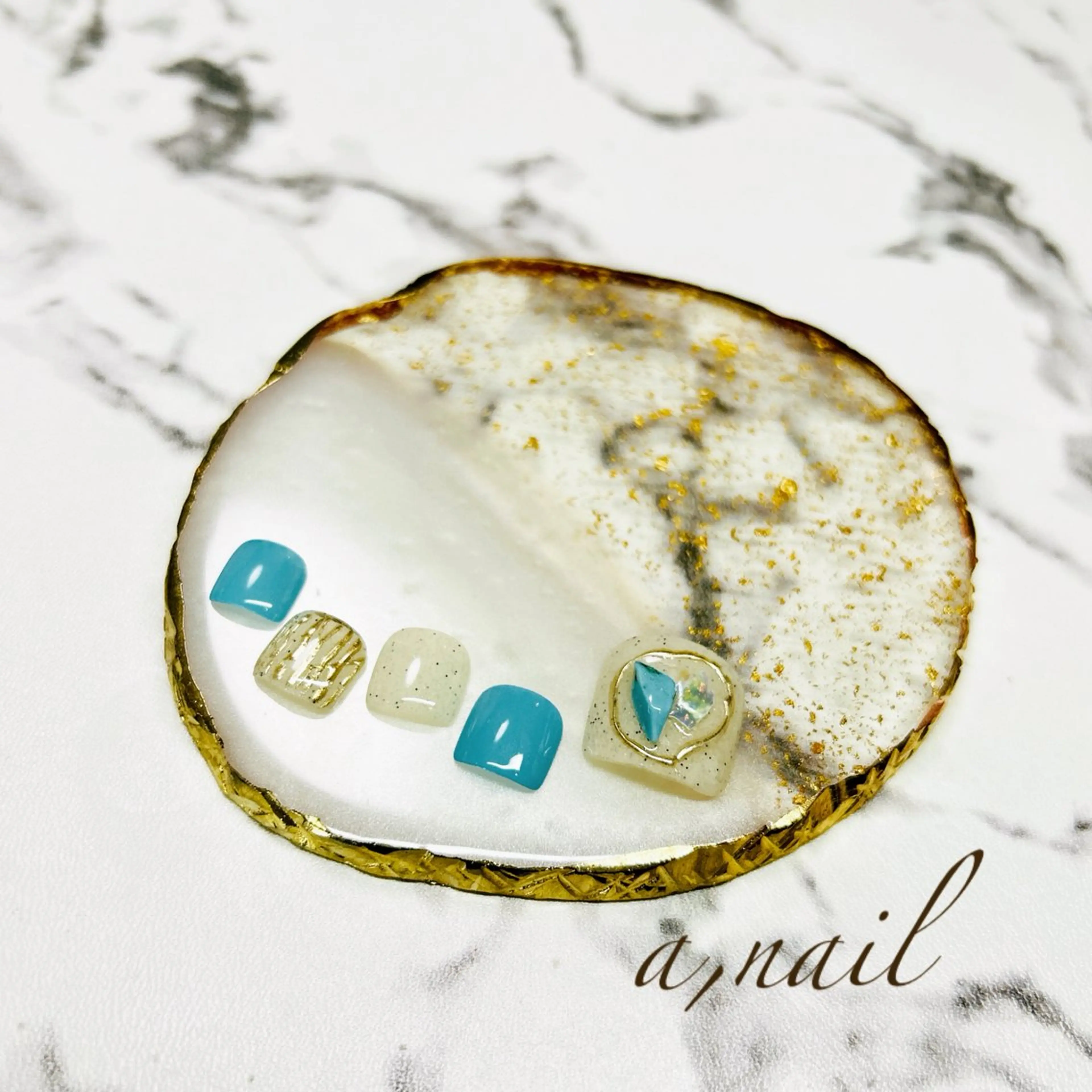 ネイル フットネイル ジェルネイル キラキラネイル ミラーネイル フットネイル ネイルサロン エーネイルのネイルデザイン