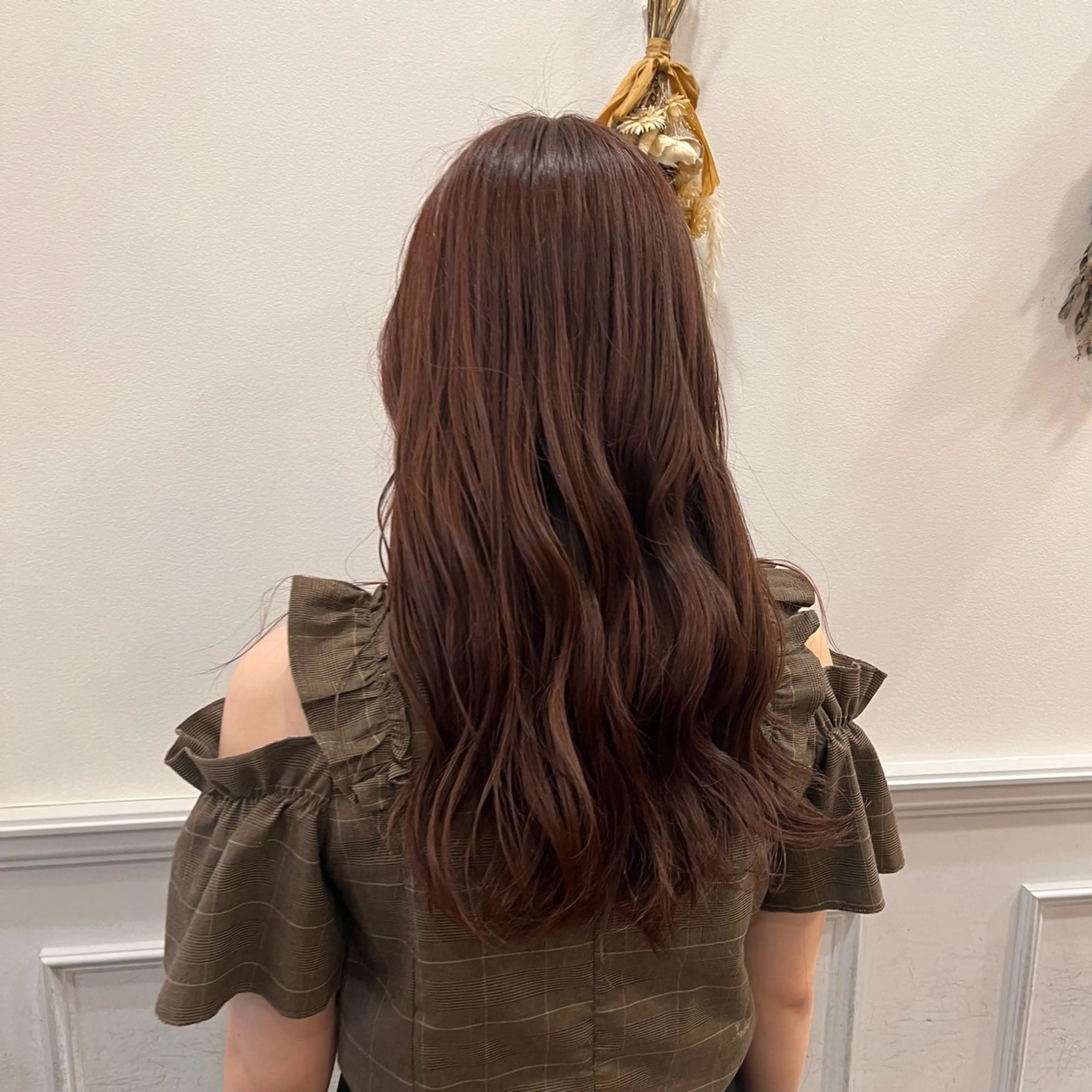 ロング カラー ブラウンカラー カット ヘアカラー よしだ しおりのヘアスタイル