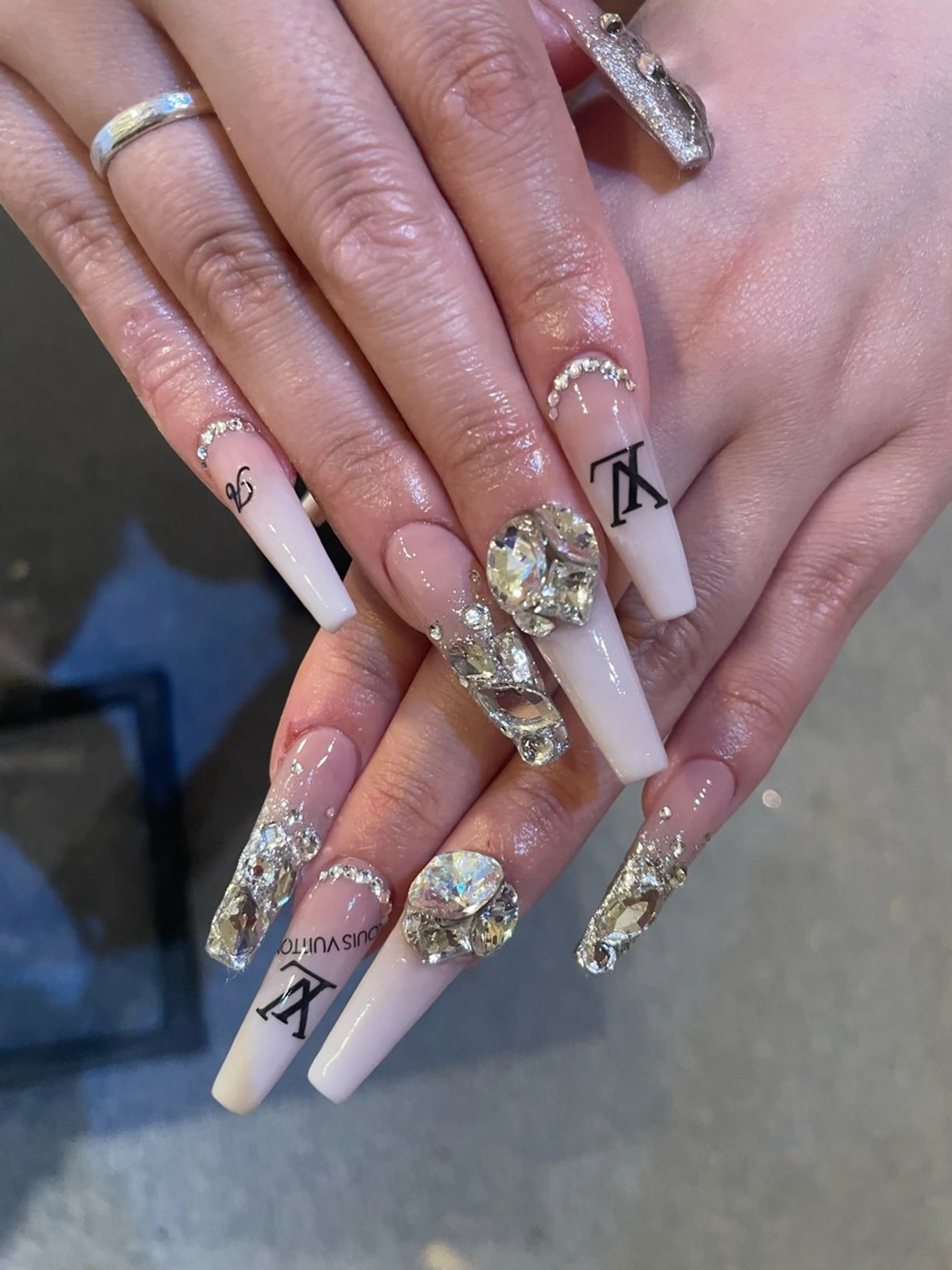 ネイル chatblanc ♡のネイルデザイン