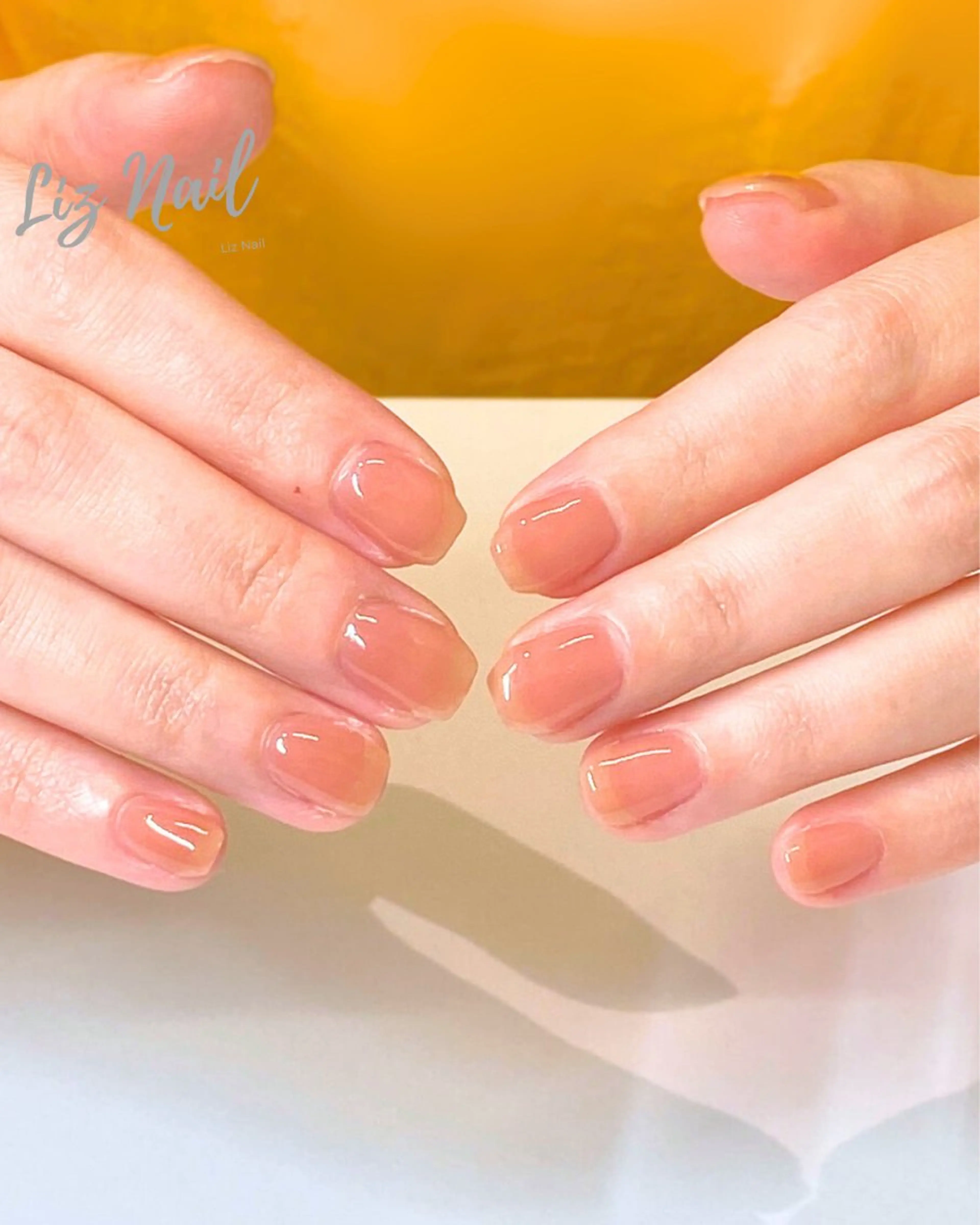 ワンカラー(オフなし、爪の形整え、甘皮ケア付き)の写真