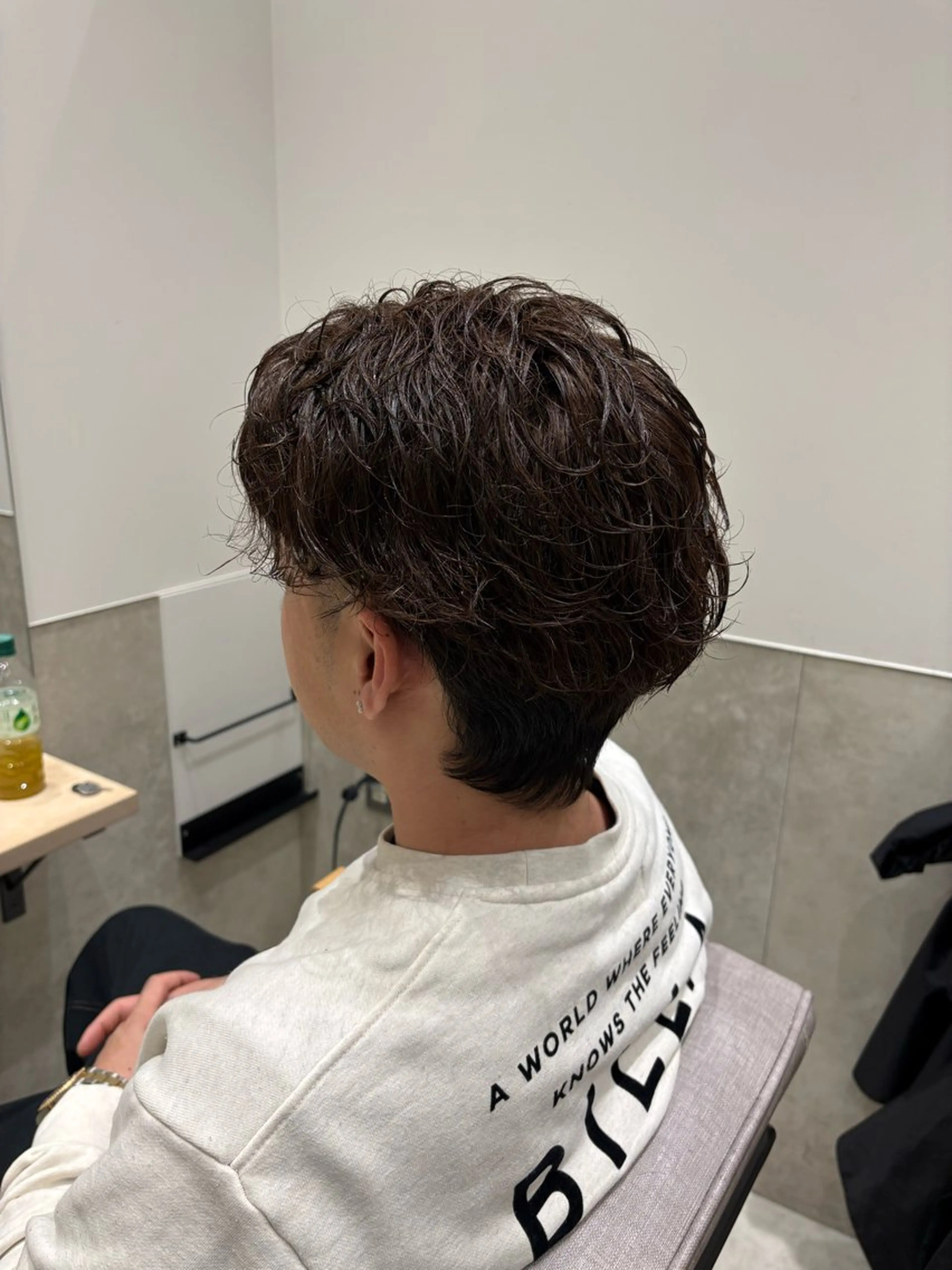 ショート パーマ メンズ メンズパーマ スパイラルパーマ カット パーマ 仲地 大地のヘアスタイル